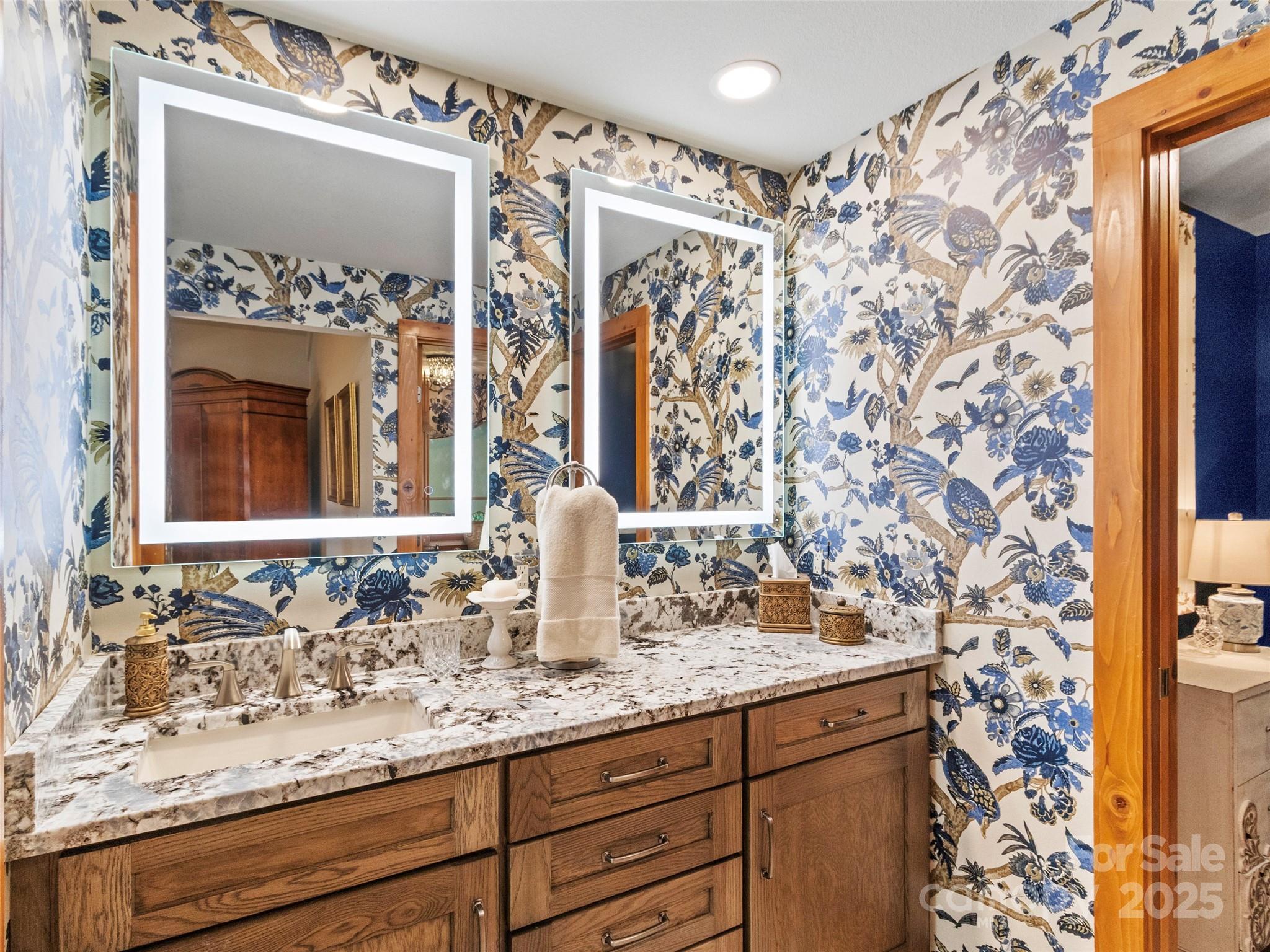 430 Rhododendron Lane thumbnail image 29