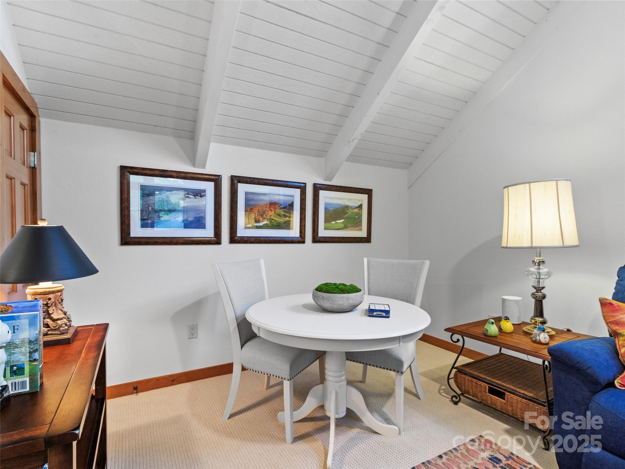 430 Rhododendron Lane thumbnail image 33