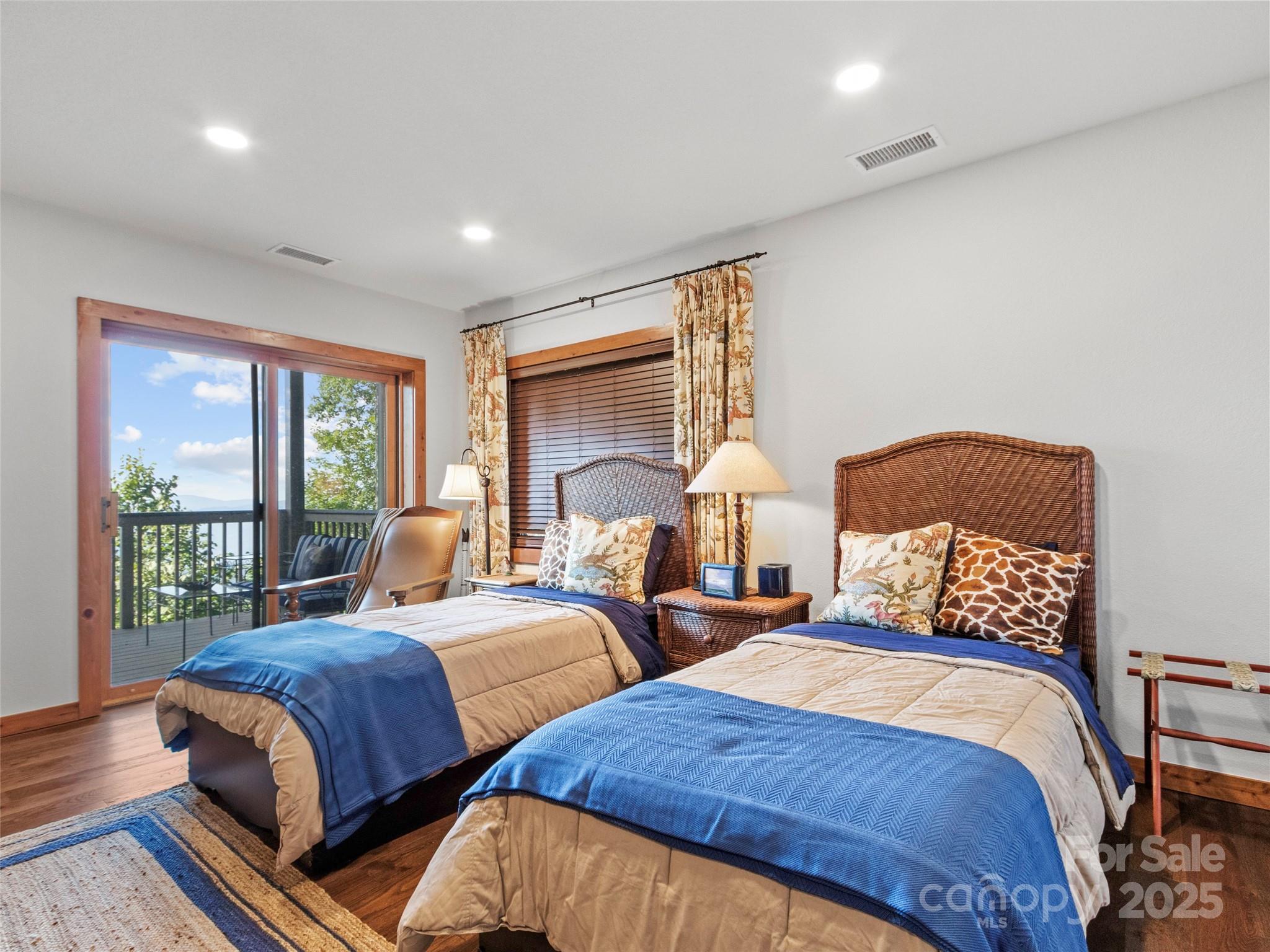 430 Rhododendron Lane thumbnail image 40