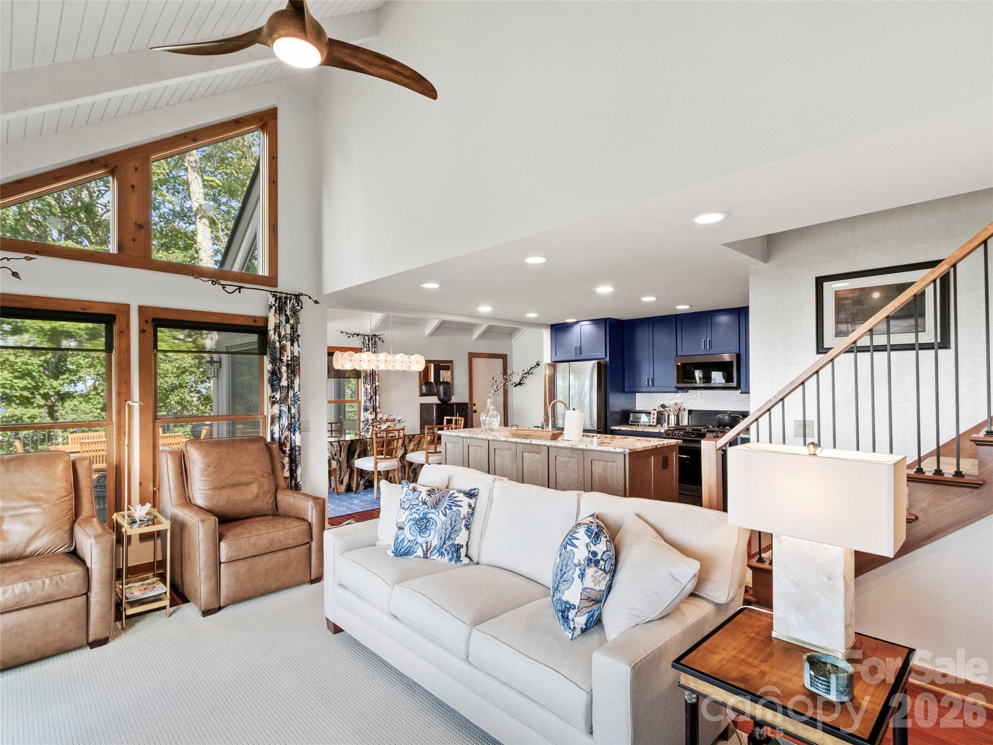 430 Rhododendron Lane thumbnail image 8