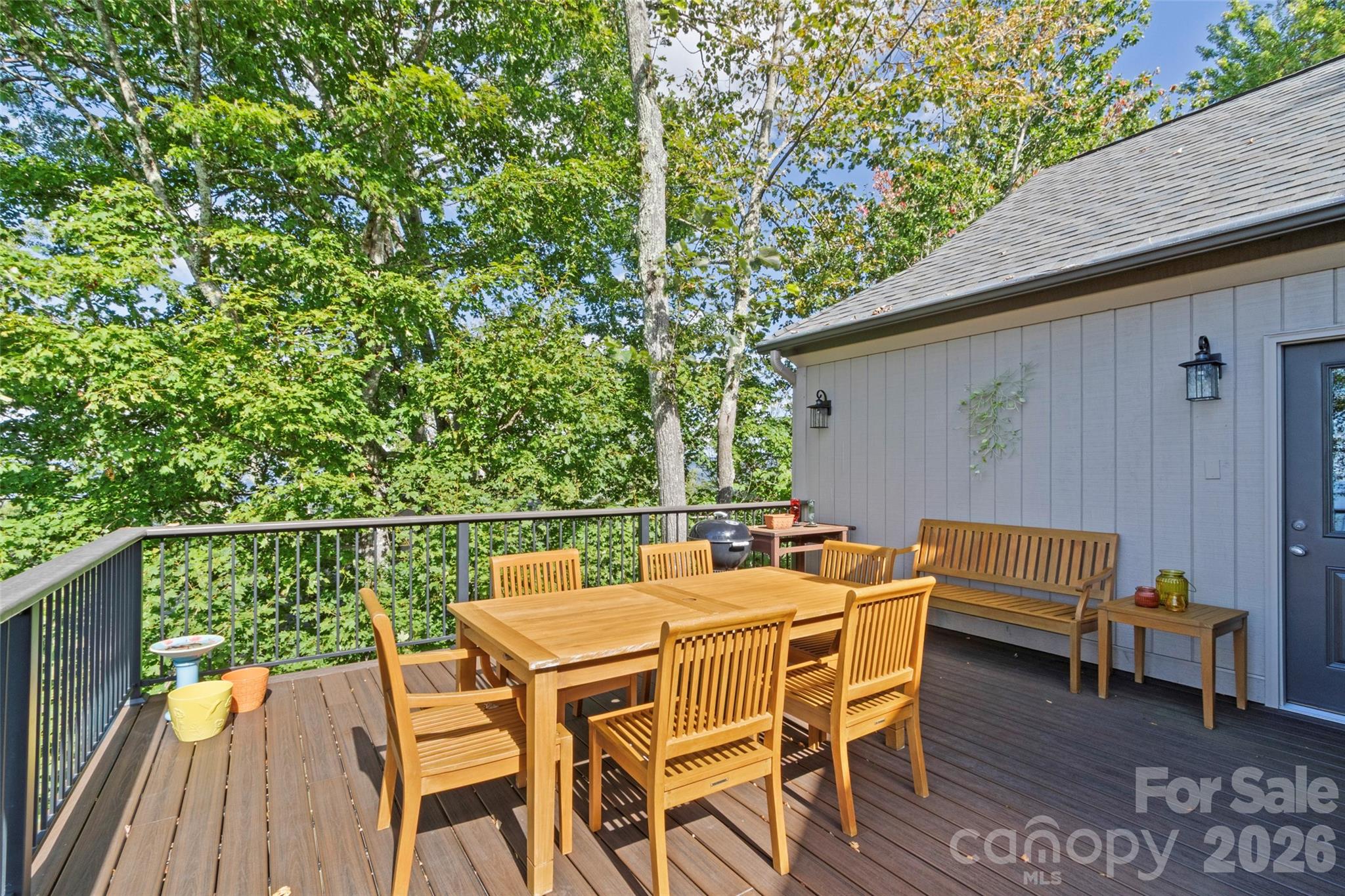 430 Rhododendron Lane thumbnail image 11