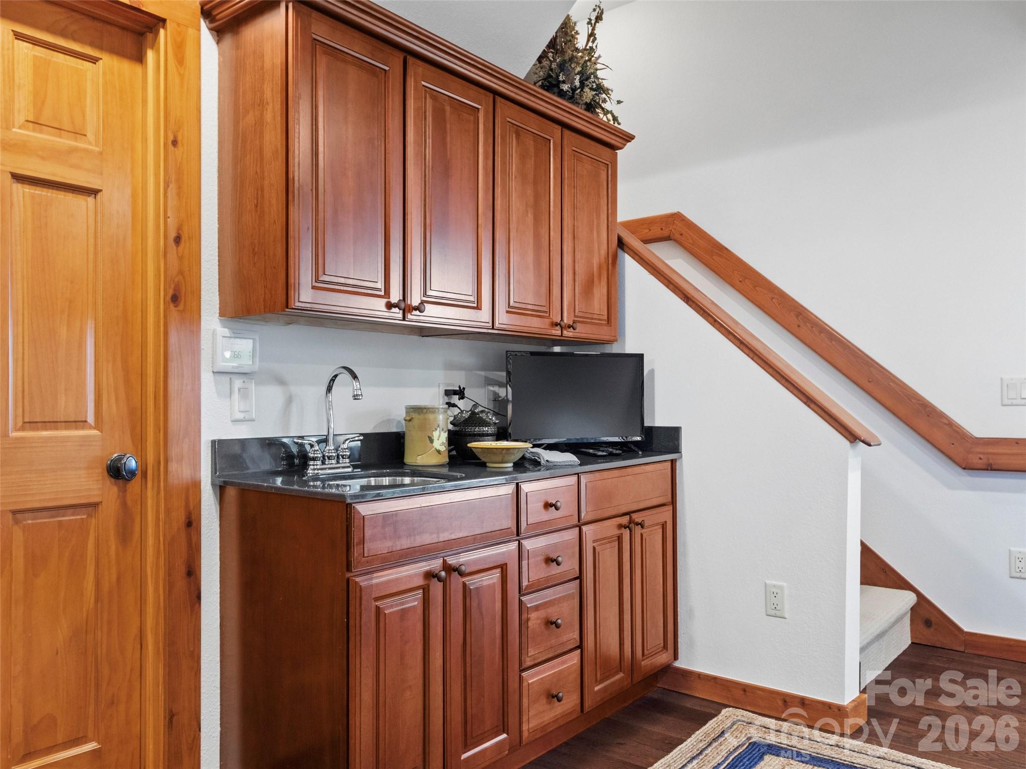 430 Rhododendron Lane thumbnail image 39