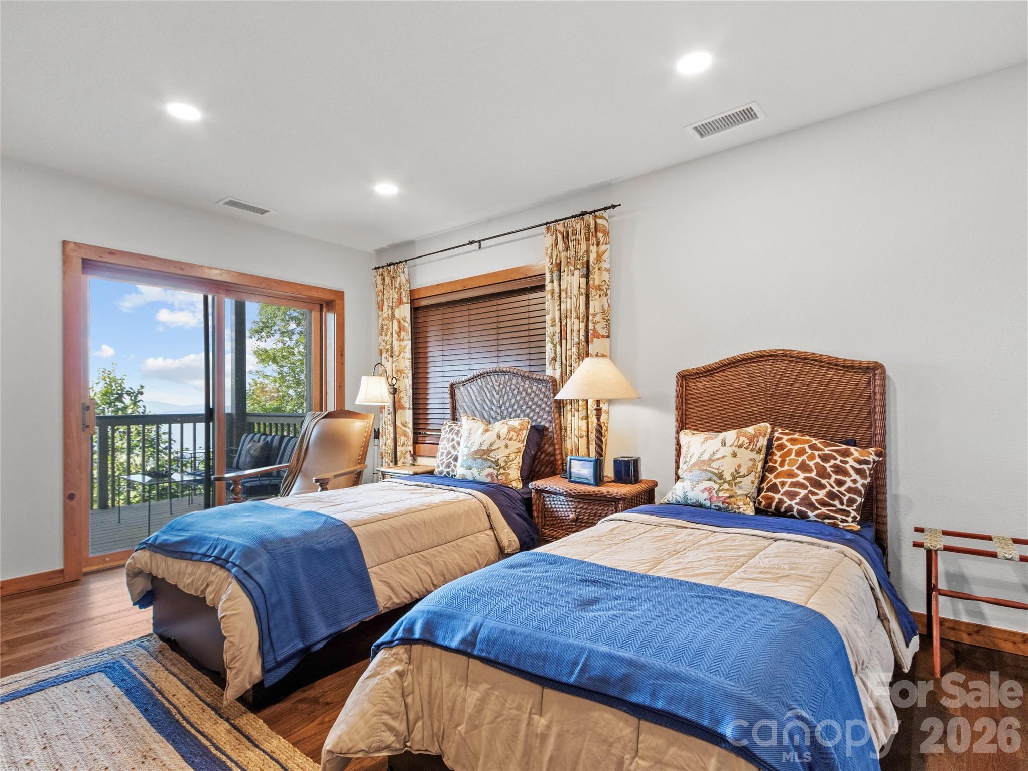 430 Rhododendron Lane thumbnail image 41