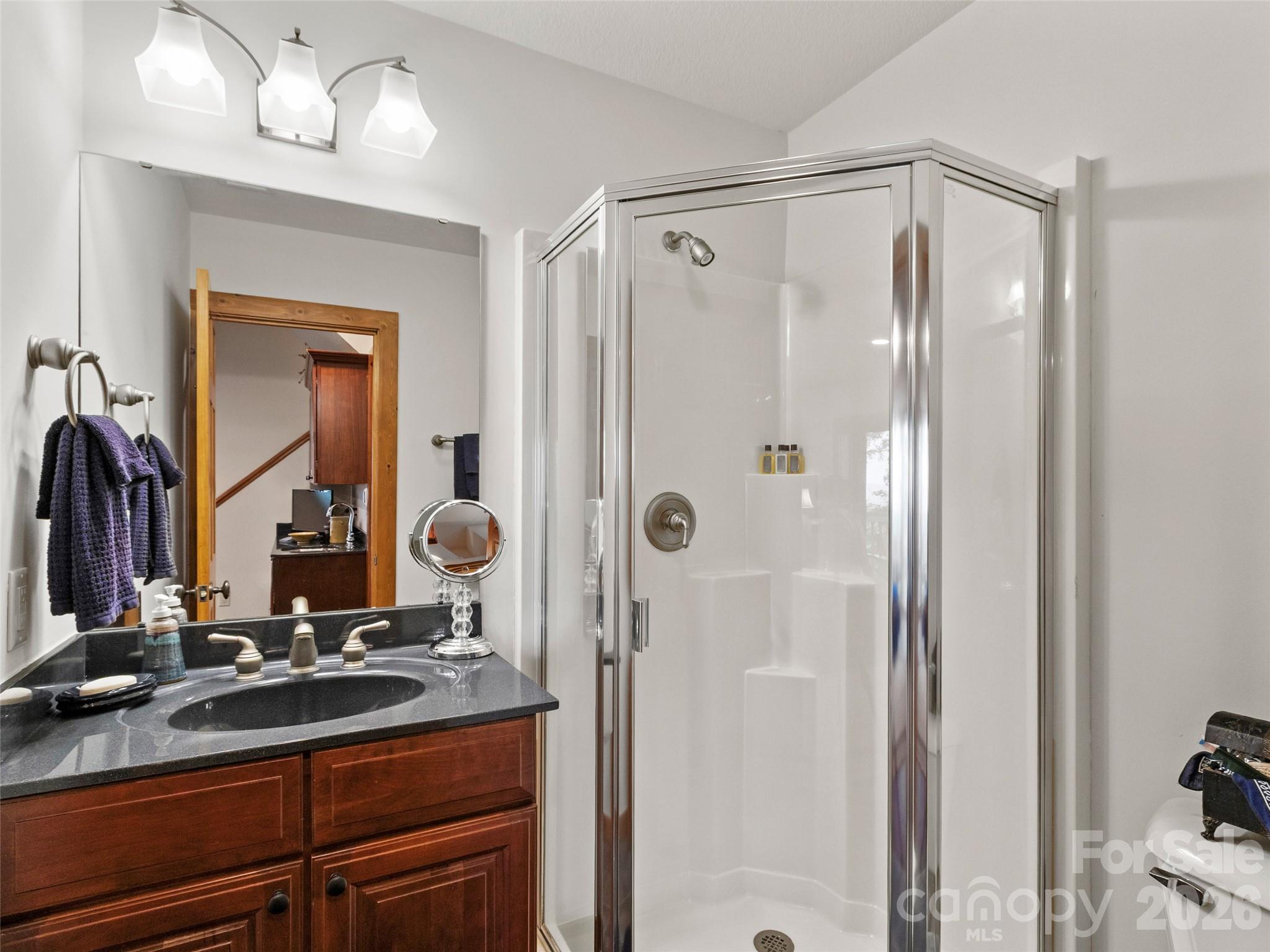 430 Rhododendron Lane thumbnail image 42