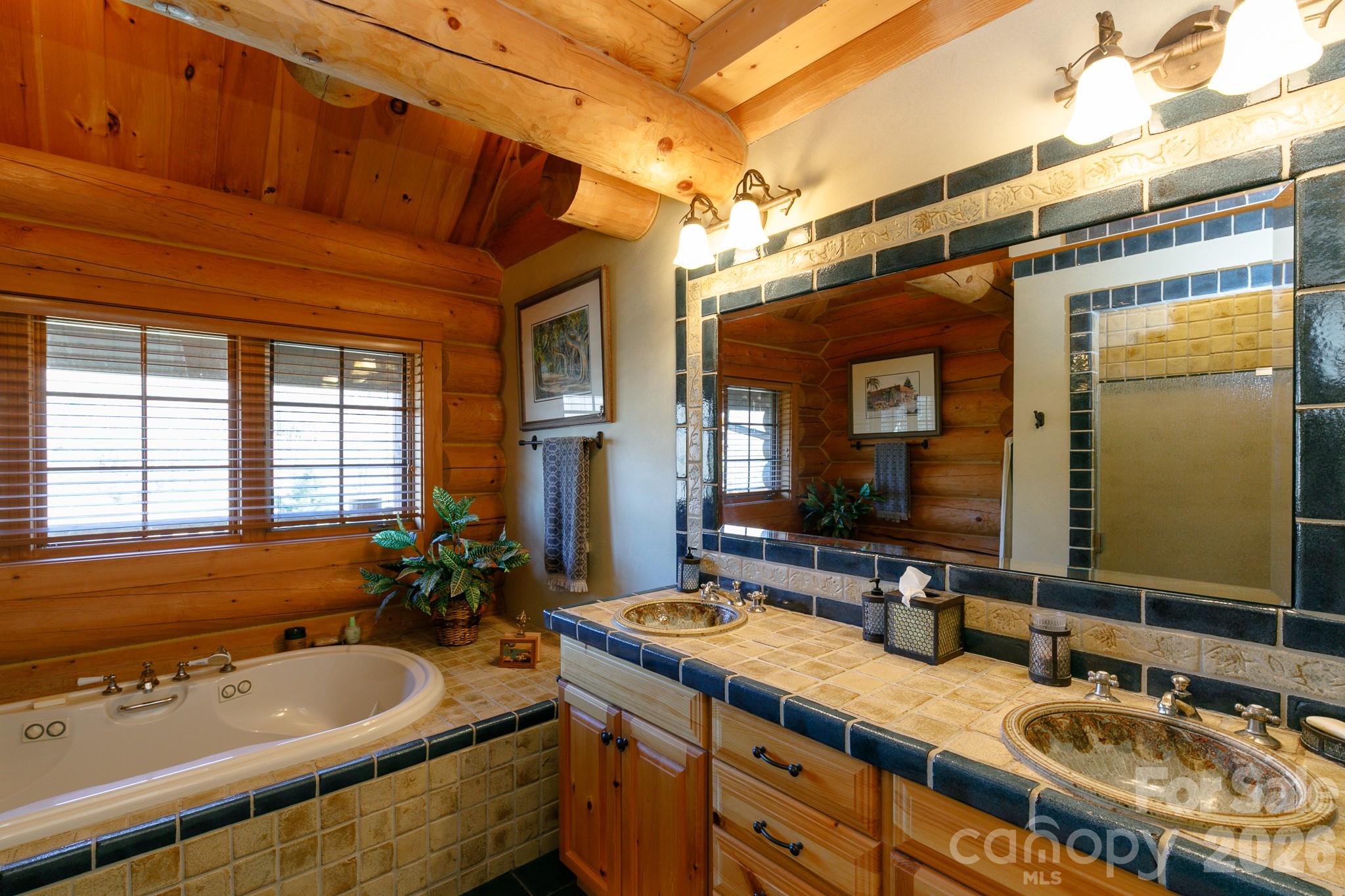 851 Austin Mountain Drive thumbnail image 14