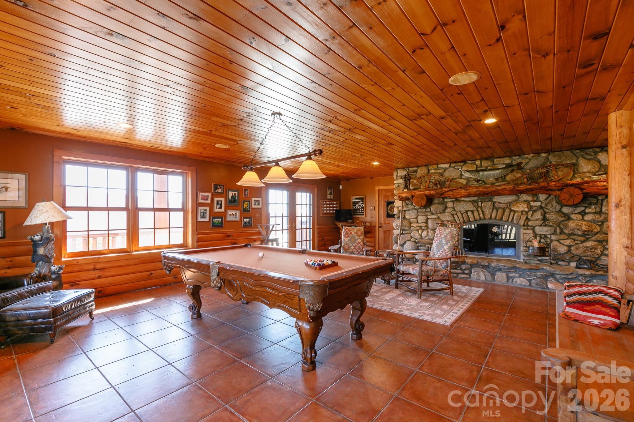 851 Austin Mountain Drive thumbnail image 15