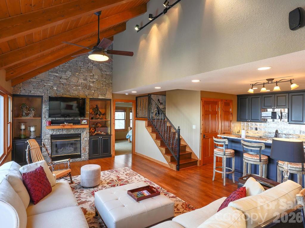 71 Ivy Ridge Road thumbnail image 1