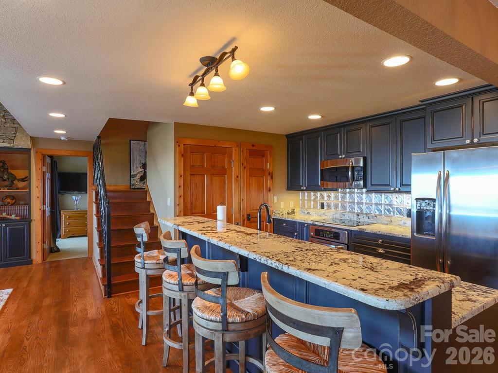 71 Ivy Ridge Road thumbnail image 3