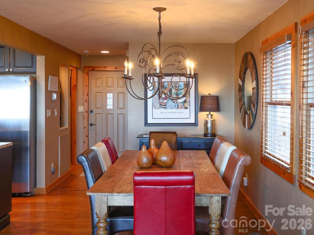 71 Ivy Ridge Road thumbnail image 4