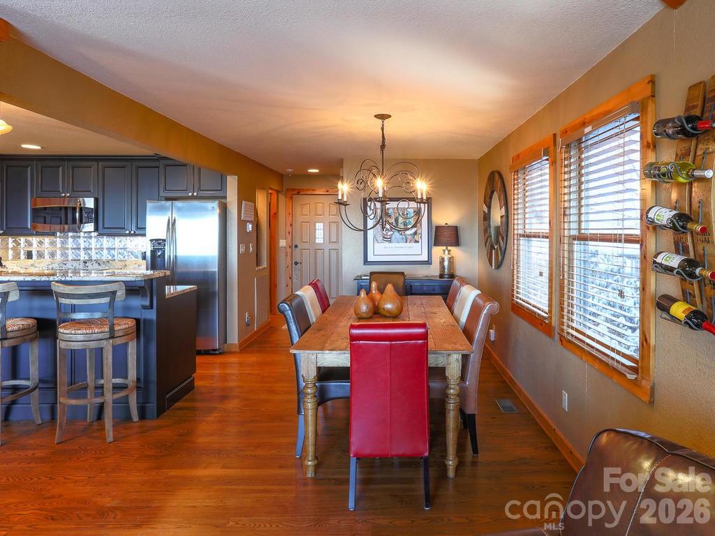 71 Ivy Ridge Road thumbnail image 5