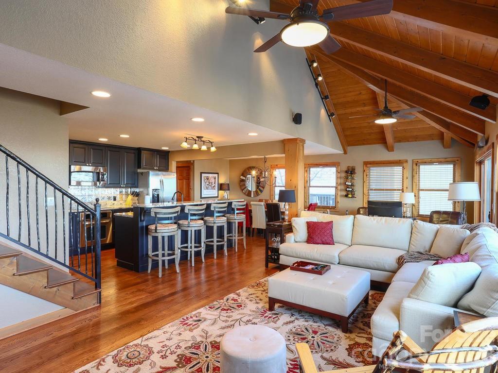 71 Ivy Ridge Road thumbnail image 15