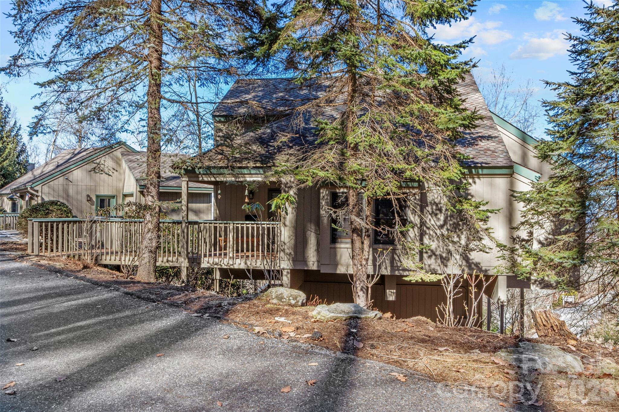 71 Ivy Ridge Road thumbnail image 1