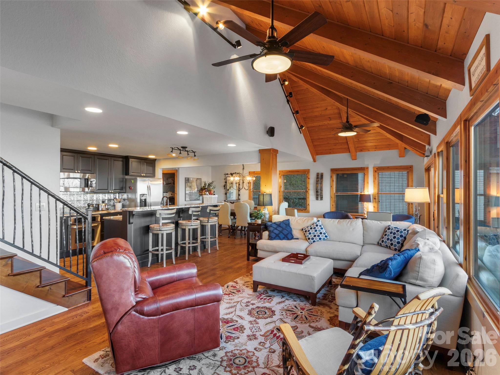 71 Ivy Ridge Road thumbnail image 4