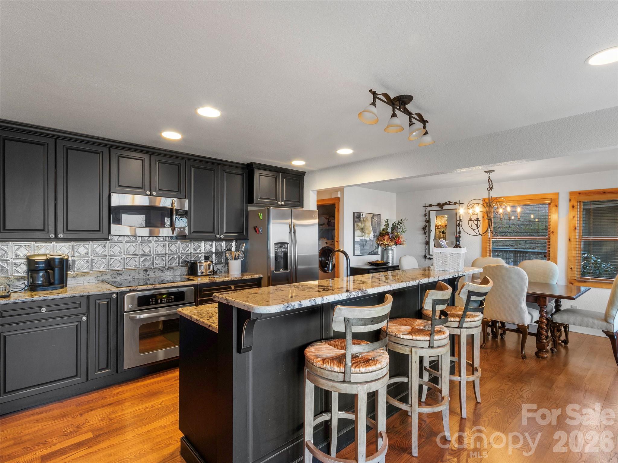 71 Ivy Ridge Road thumbnail image 6