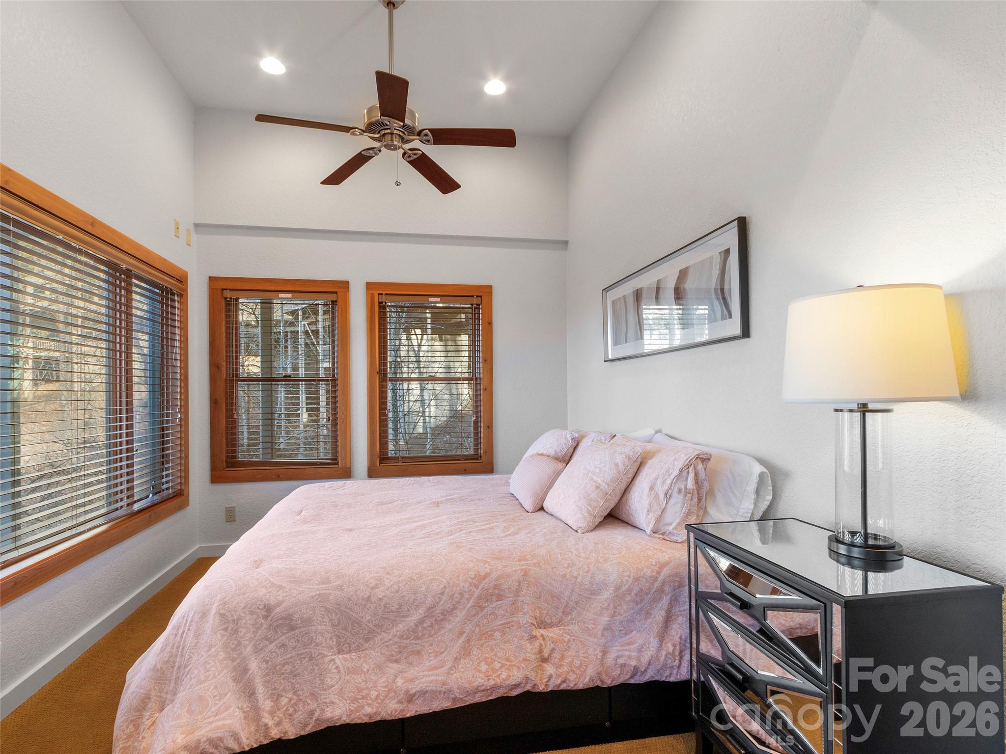 71 Ivy Ridge Road thumbnail image 20