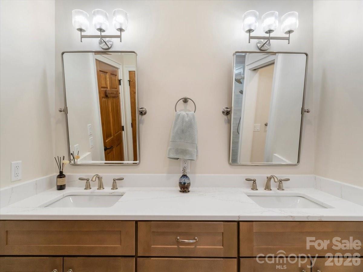 45 Creekside Way 301 thumbnail image 28