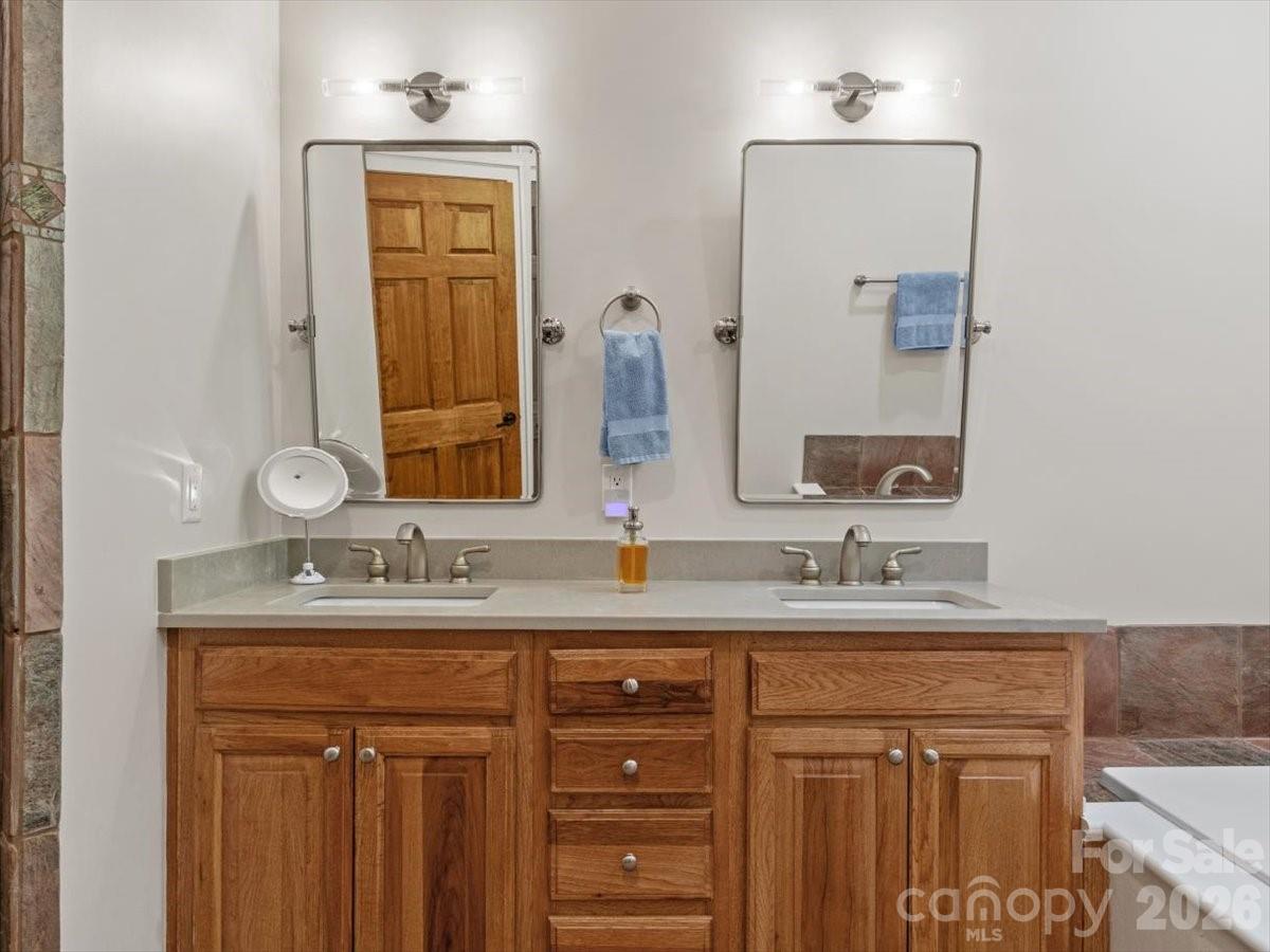 45 Creekside Way 301 thumbnail image 34