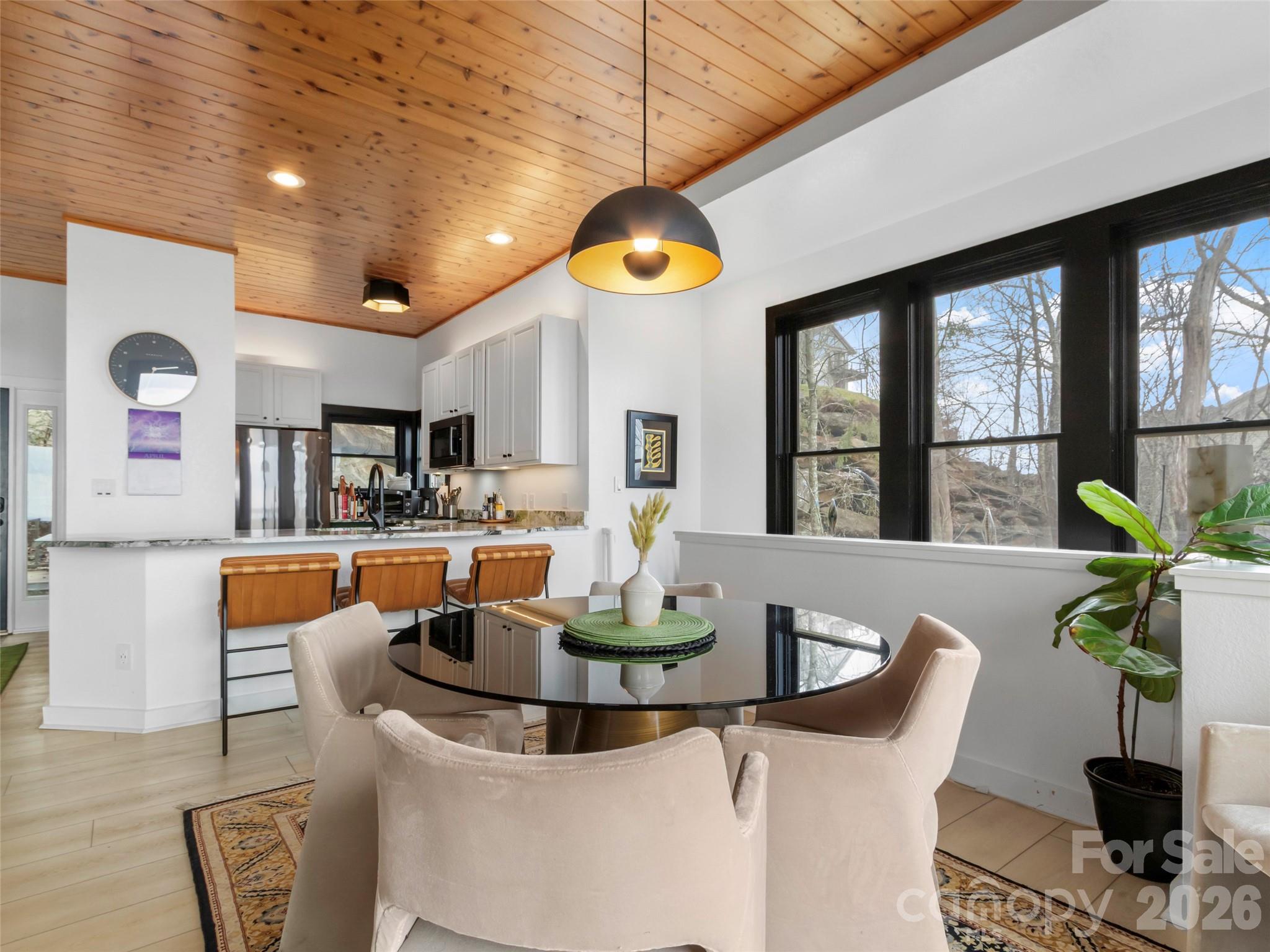 30 Club Villa Court B/5 thumbnail image 30