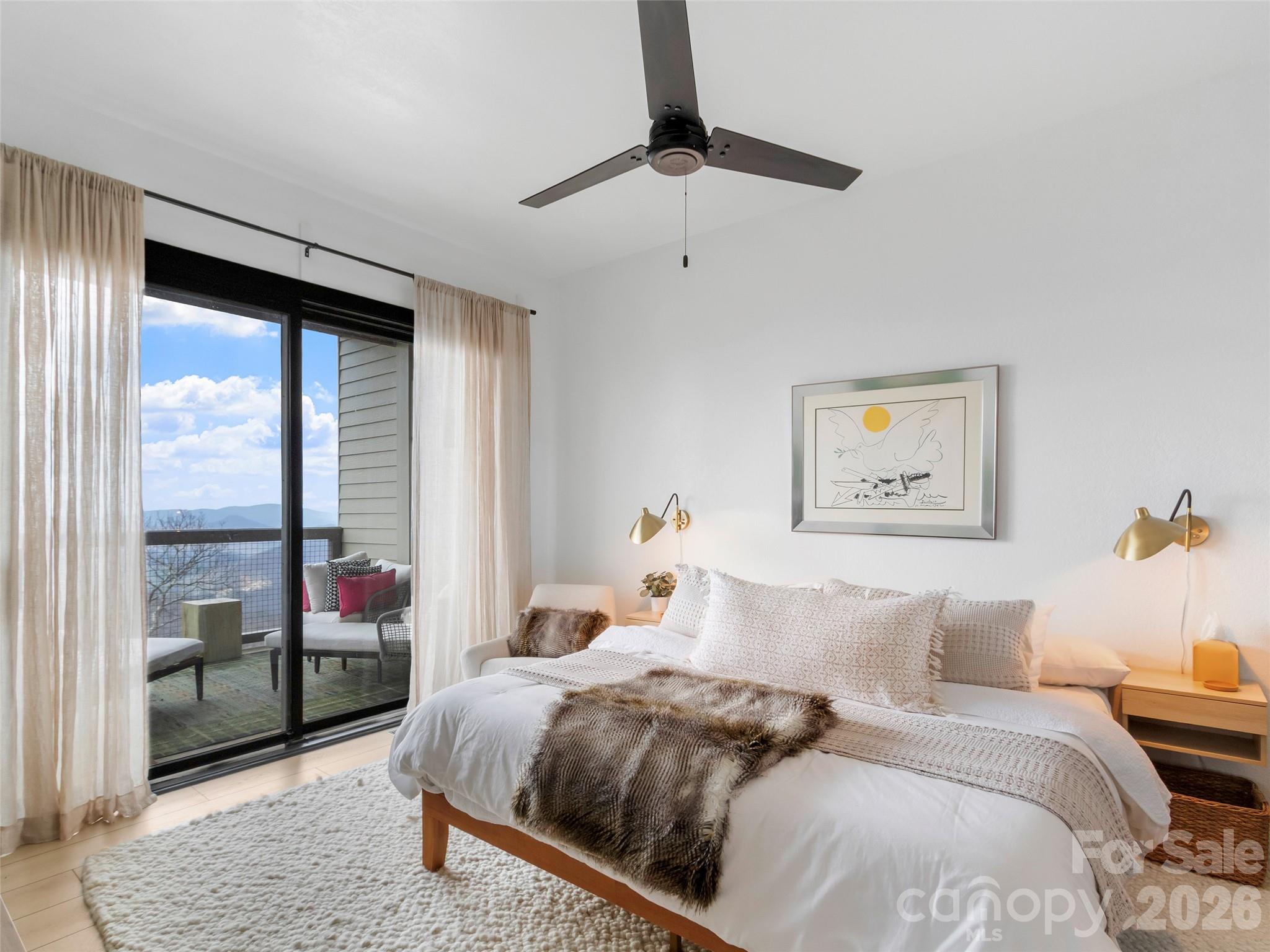 30 Club Villa Court B/5 thumbnail image 34