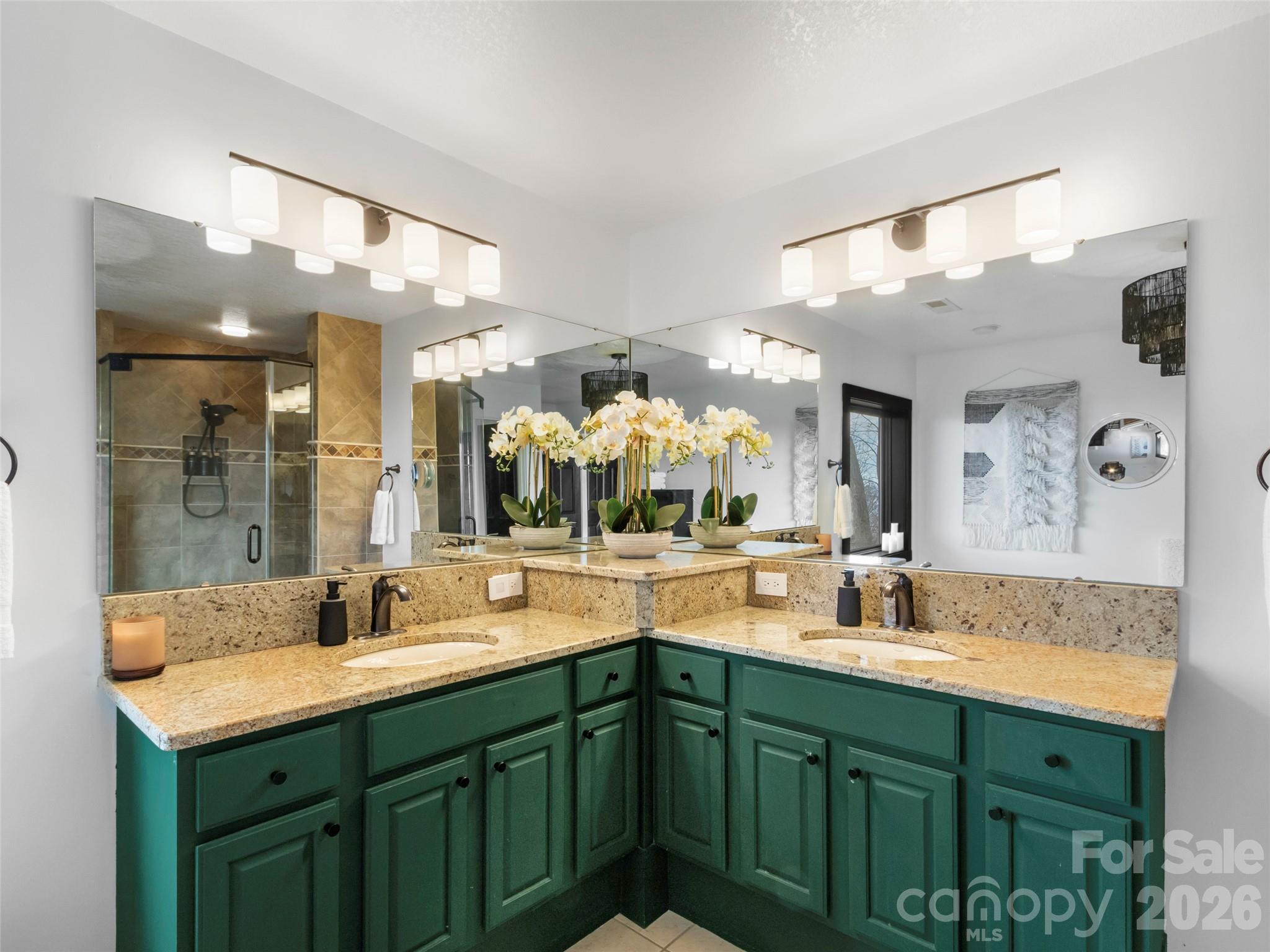 30 Club Villa Court B/5 thumbnail image 66