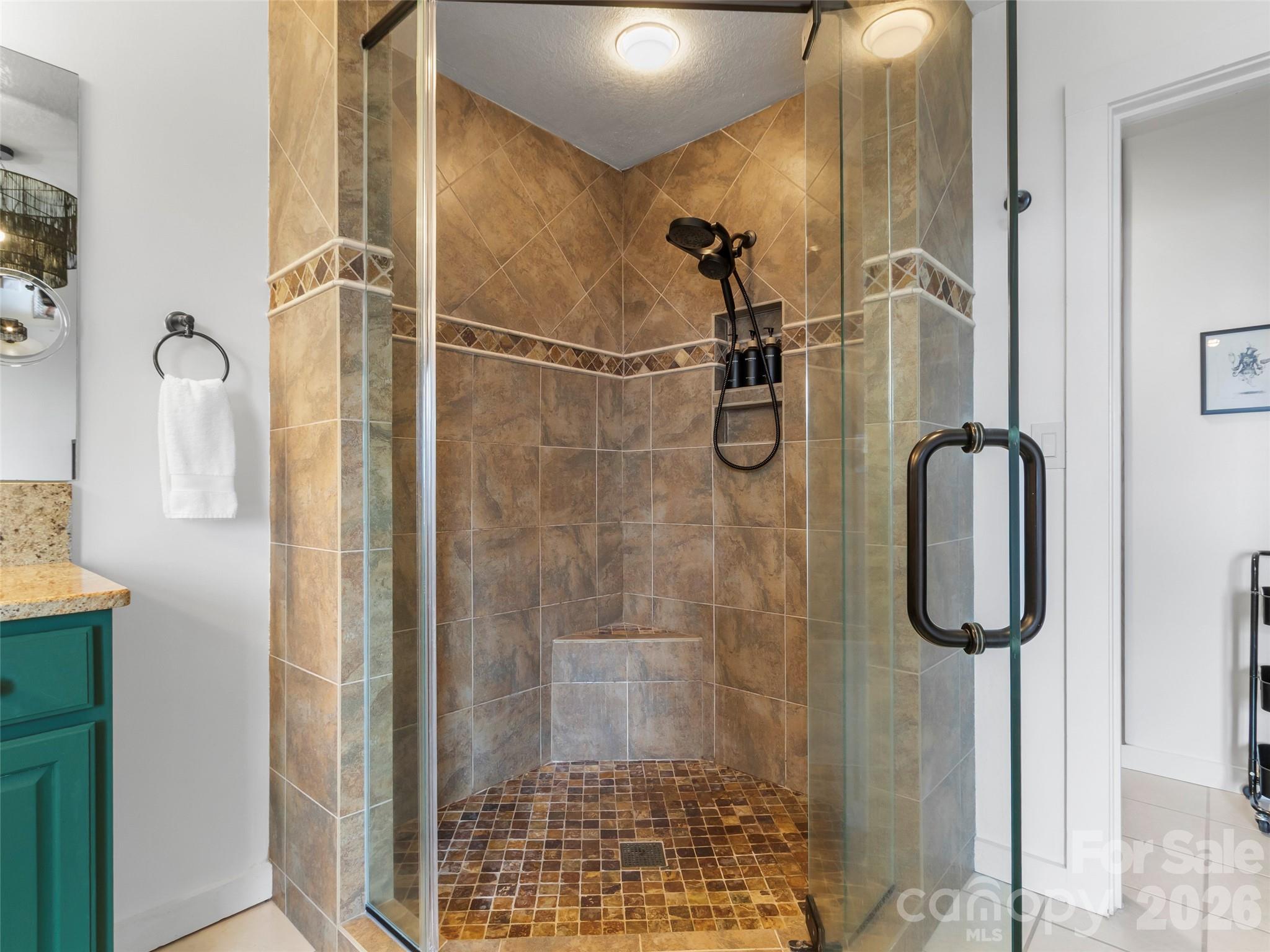 30 Club Villa Court B/5 thumbnail image 69