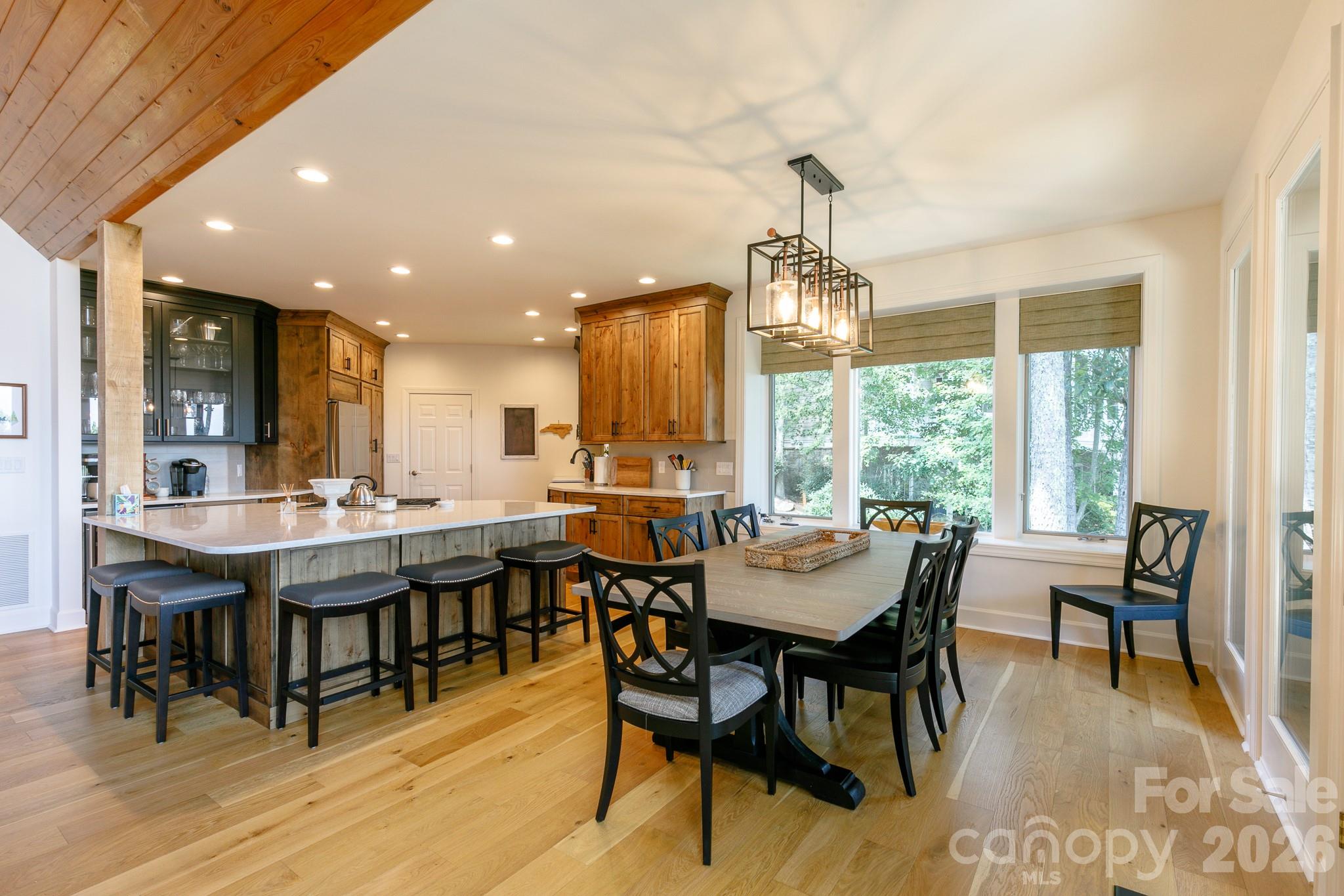 410 Springhouse Drive thumbnail image 16