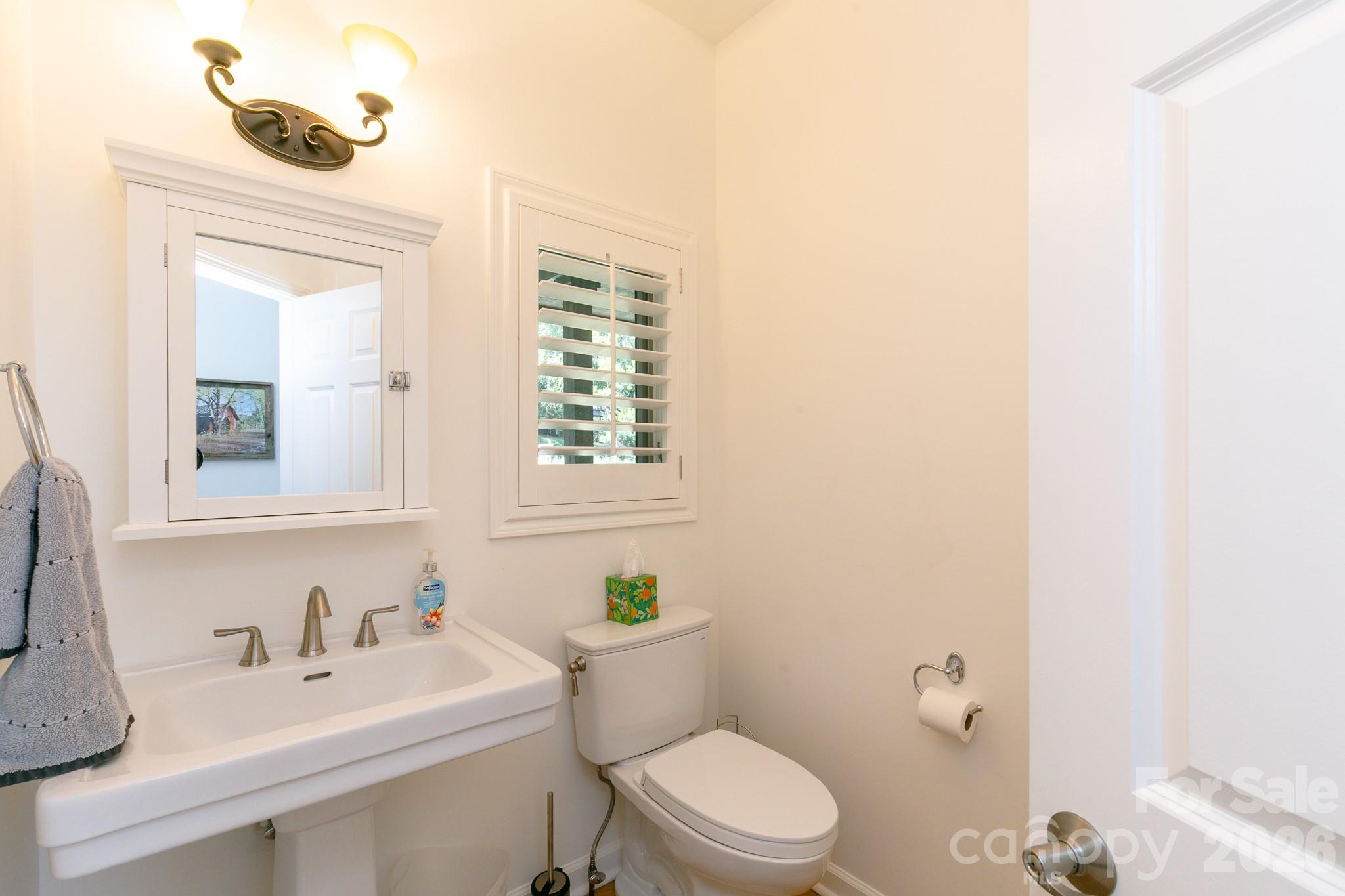 410 Springhouse Drive thumbnail image 22