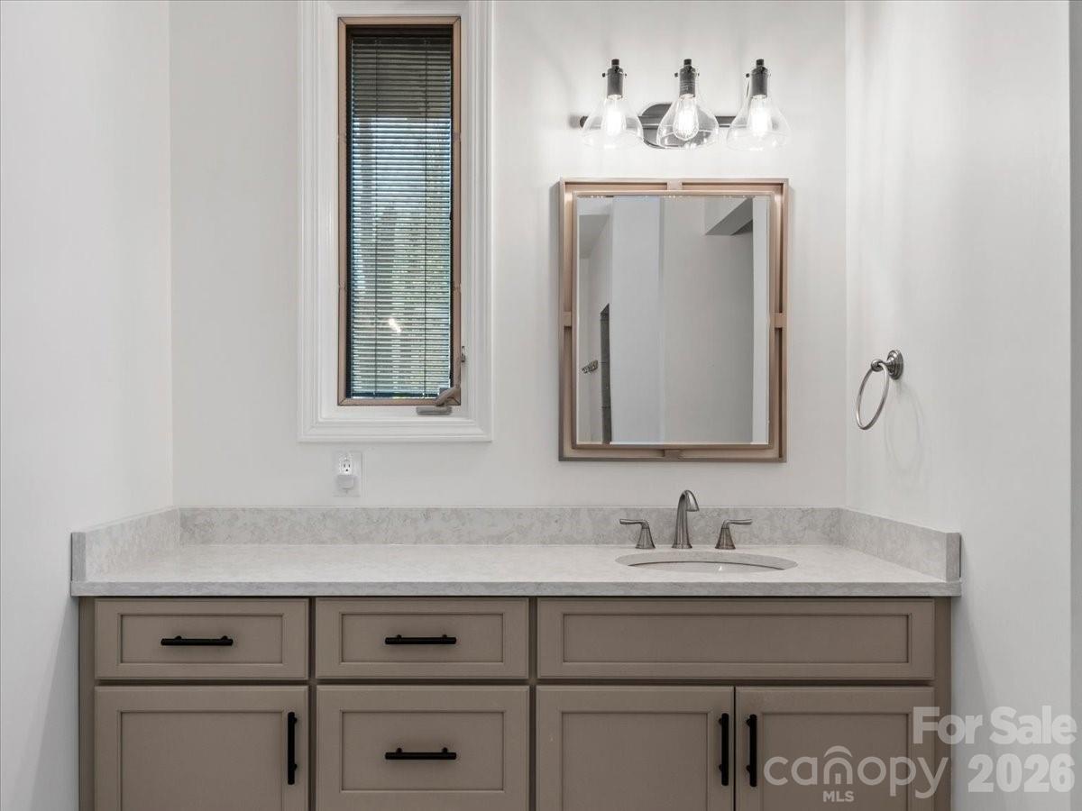 410 Springhouse Drive thumbnail image 24