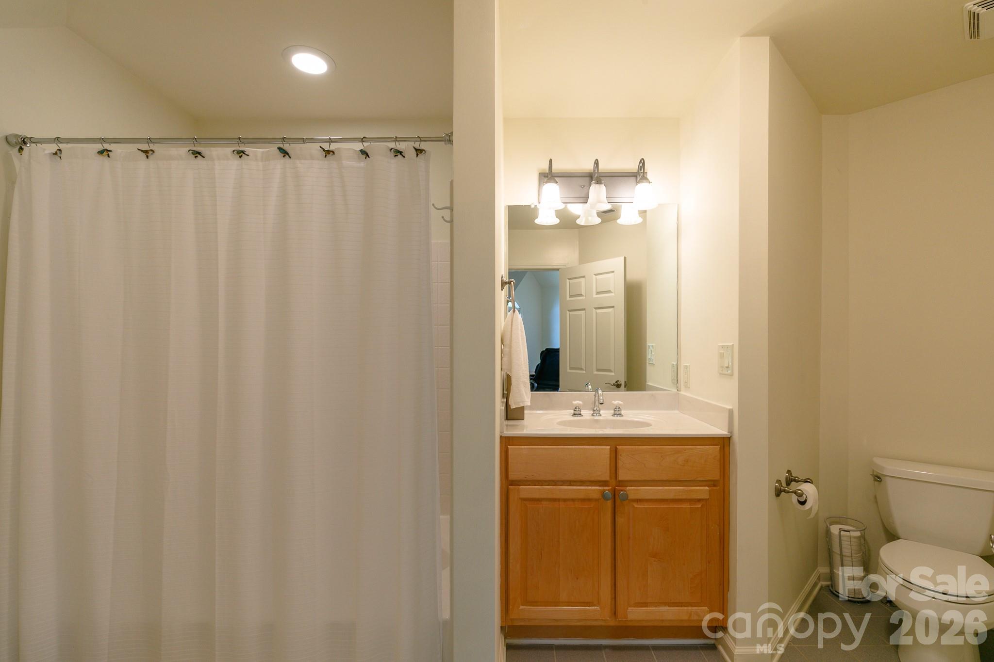 410 Springhouse Drive thumbnail image 37