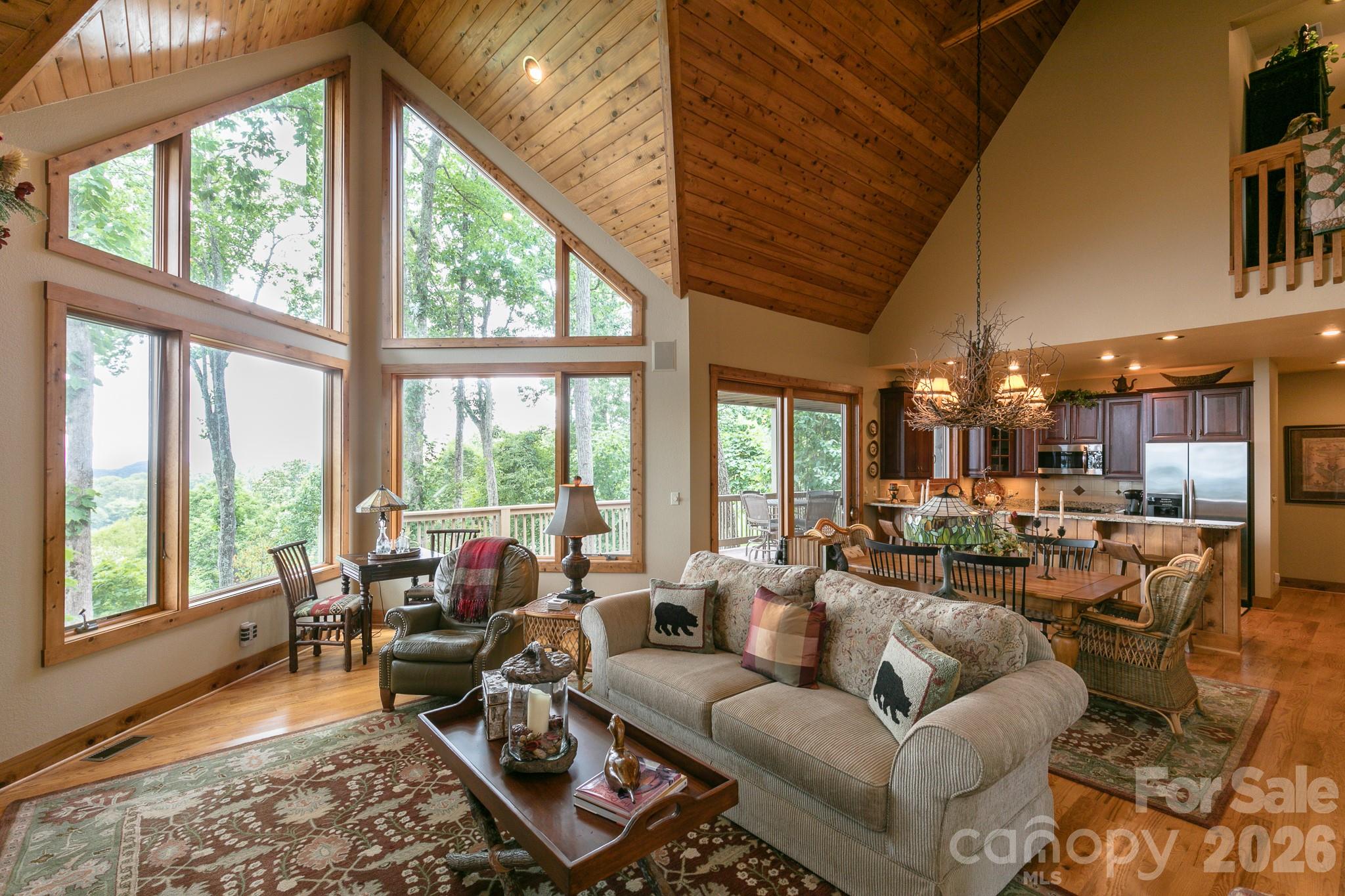 456 Spring House Drive thumbnail image 9