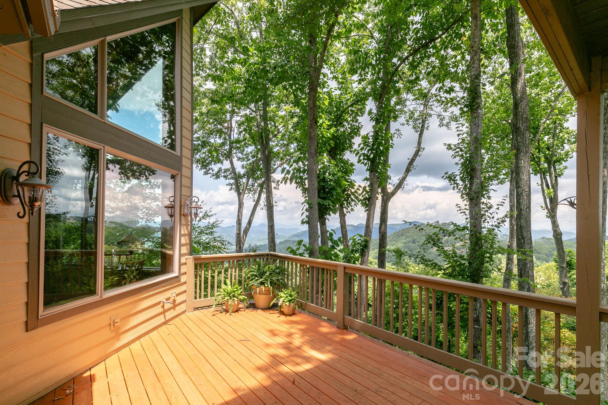 456 Spring House Drive thumbnail image 17