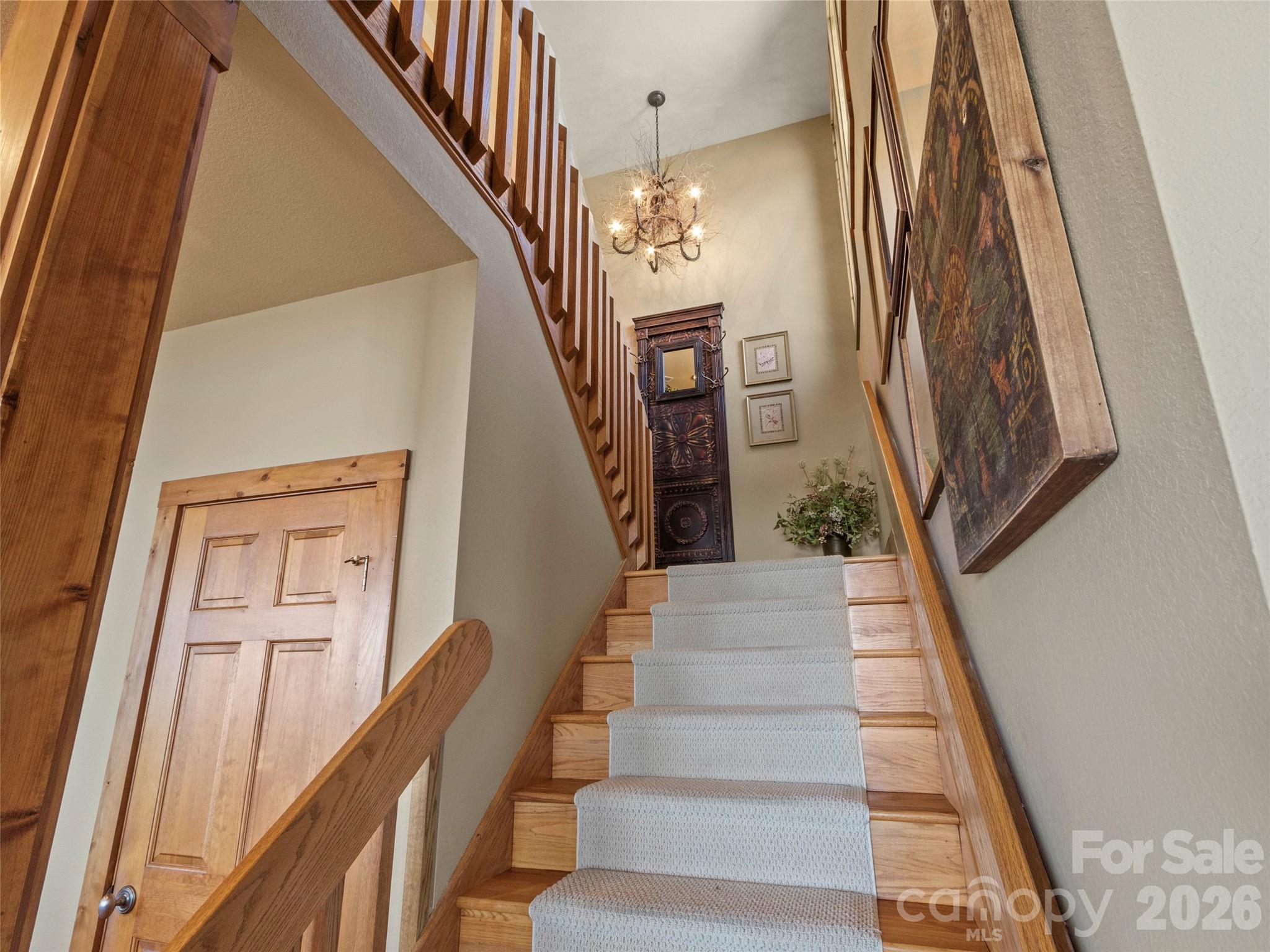 456 Spring House Drive thumbnail image 22