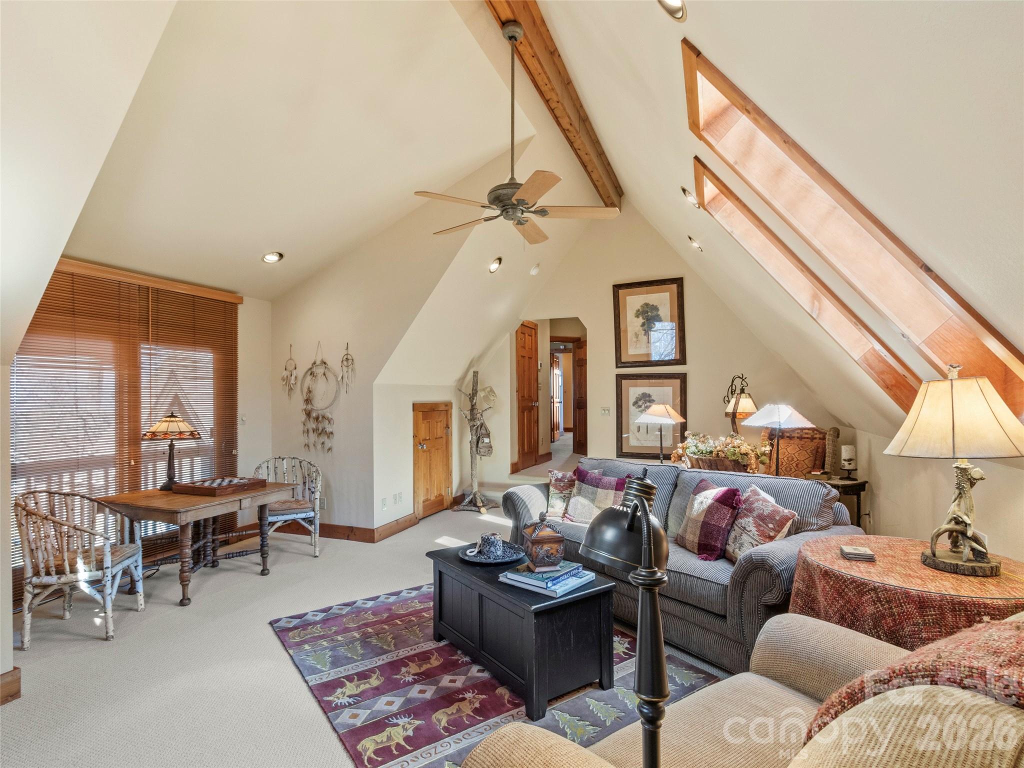 456 Spring House Drive thumbnail image 40