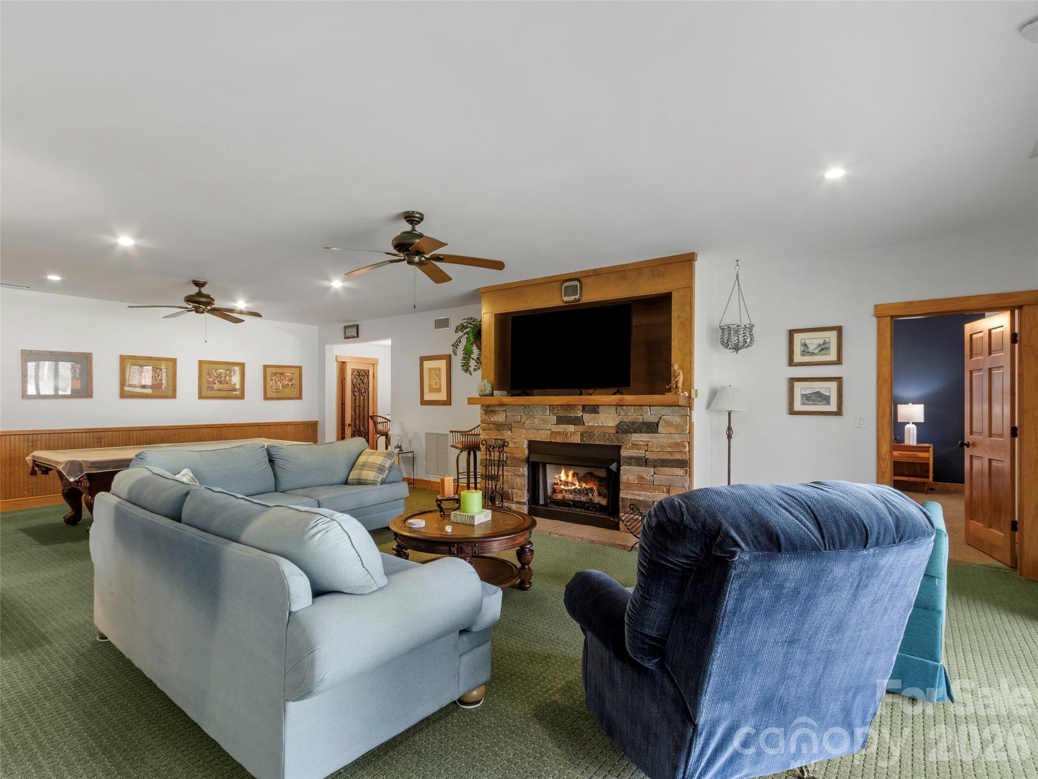 324 Austin Mountain Drive thumbnail image 31