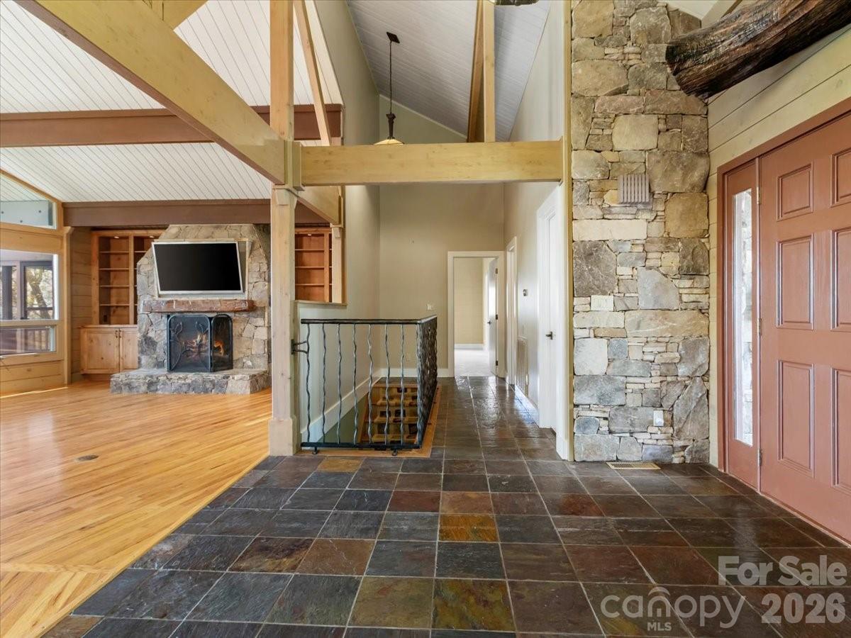 218 Slickrock Road thumbnail image 8