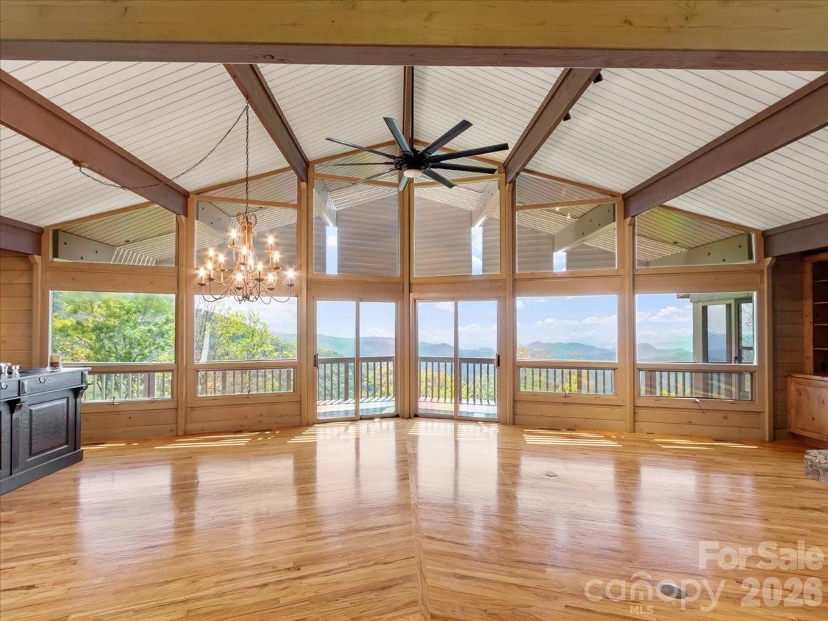 218 Slickrock Road thumbnail image 9