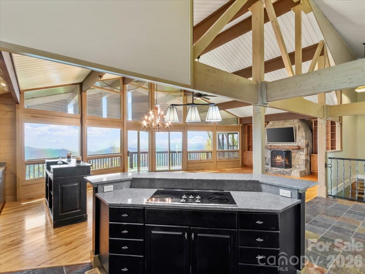 218 Slickrock Road thumbnail image 14