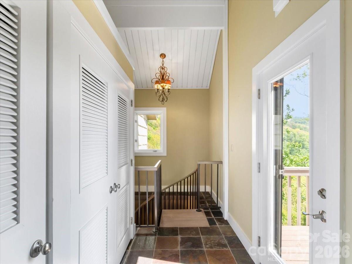 218 Slickrock Road thumbnail image 26
