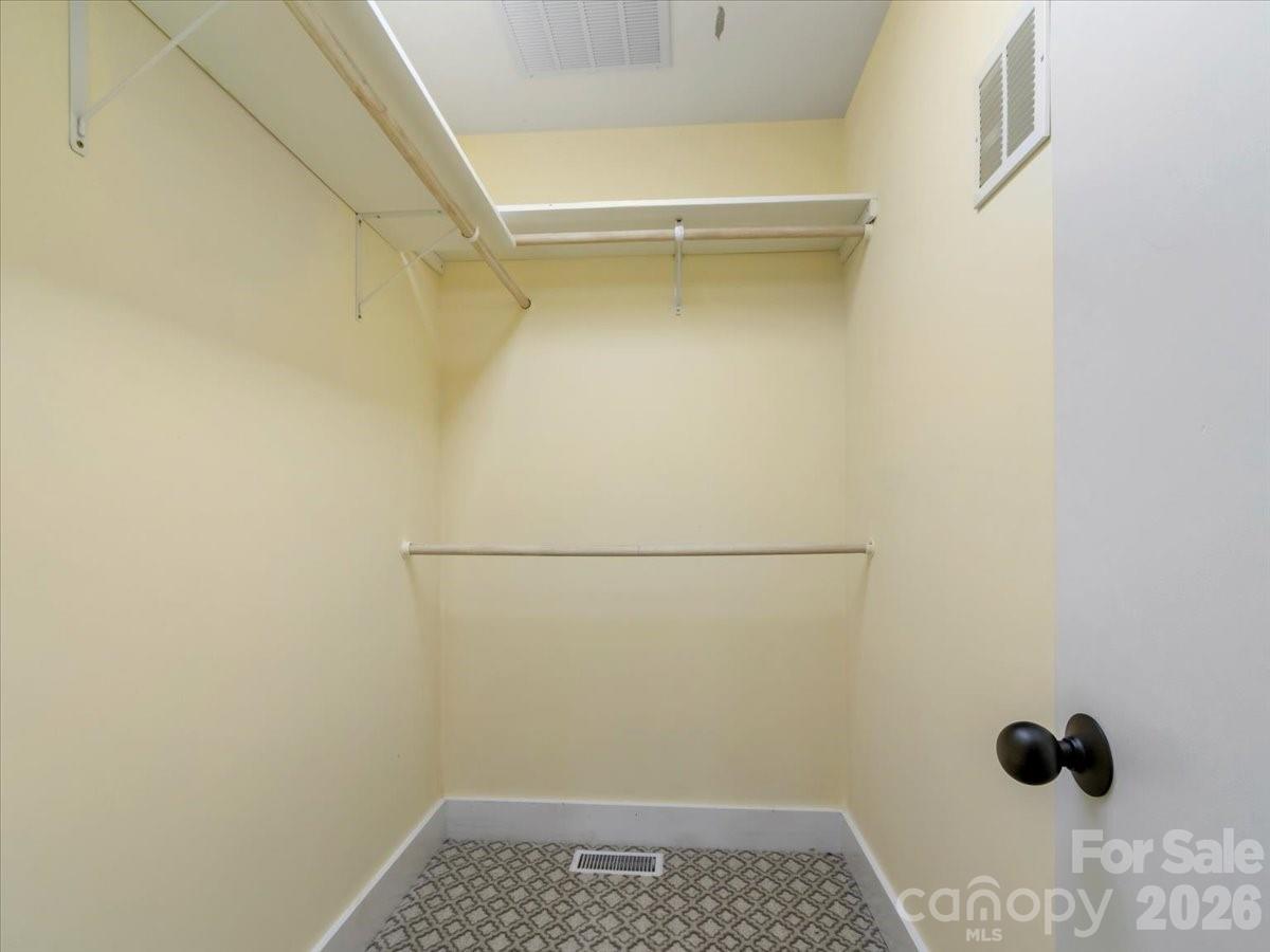 218 Slickrock Road thumbnail image 35