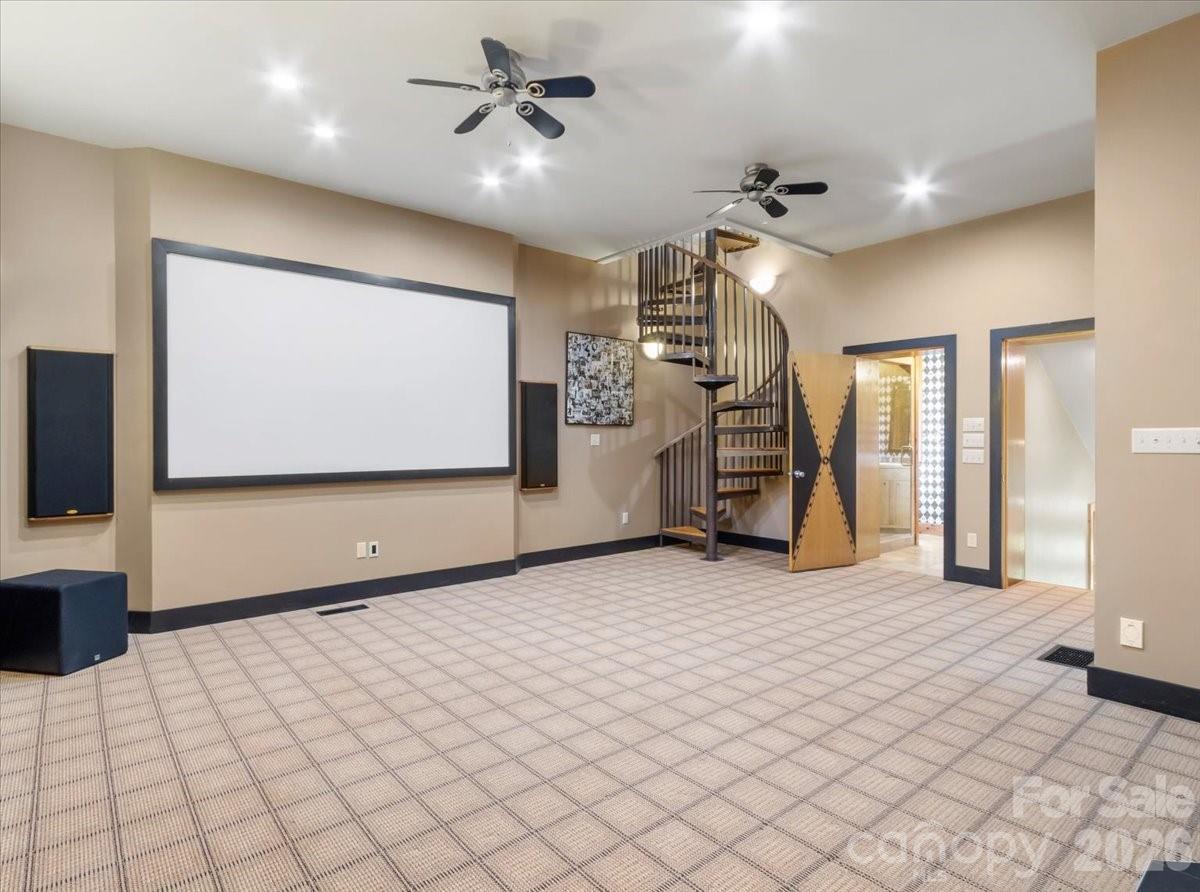 218 Slickrock Road thumbnail image 38