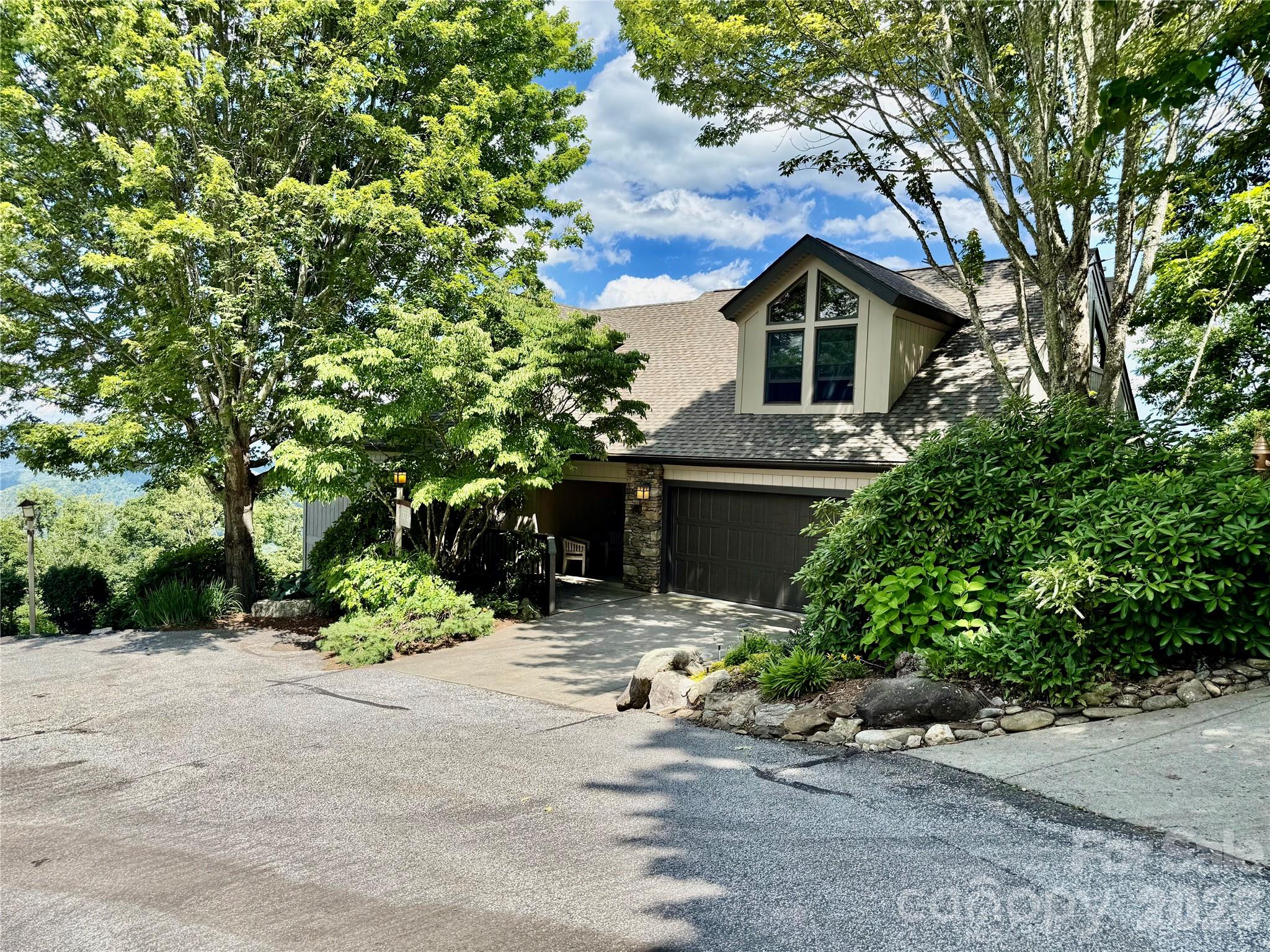 373 Rhododendron Lane thumbnail image 47