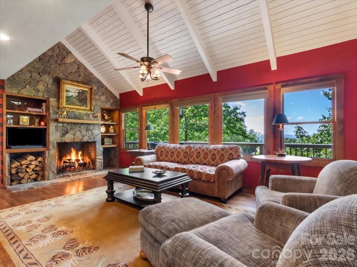 121 Ivy Ridge Road thumbnail image 4