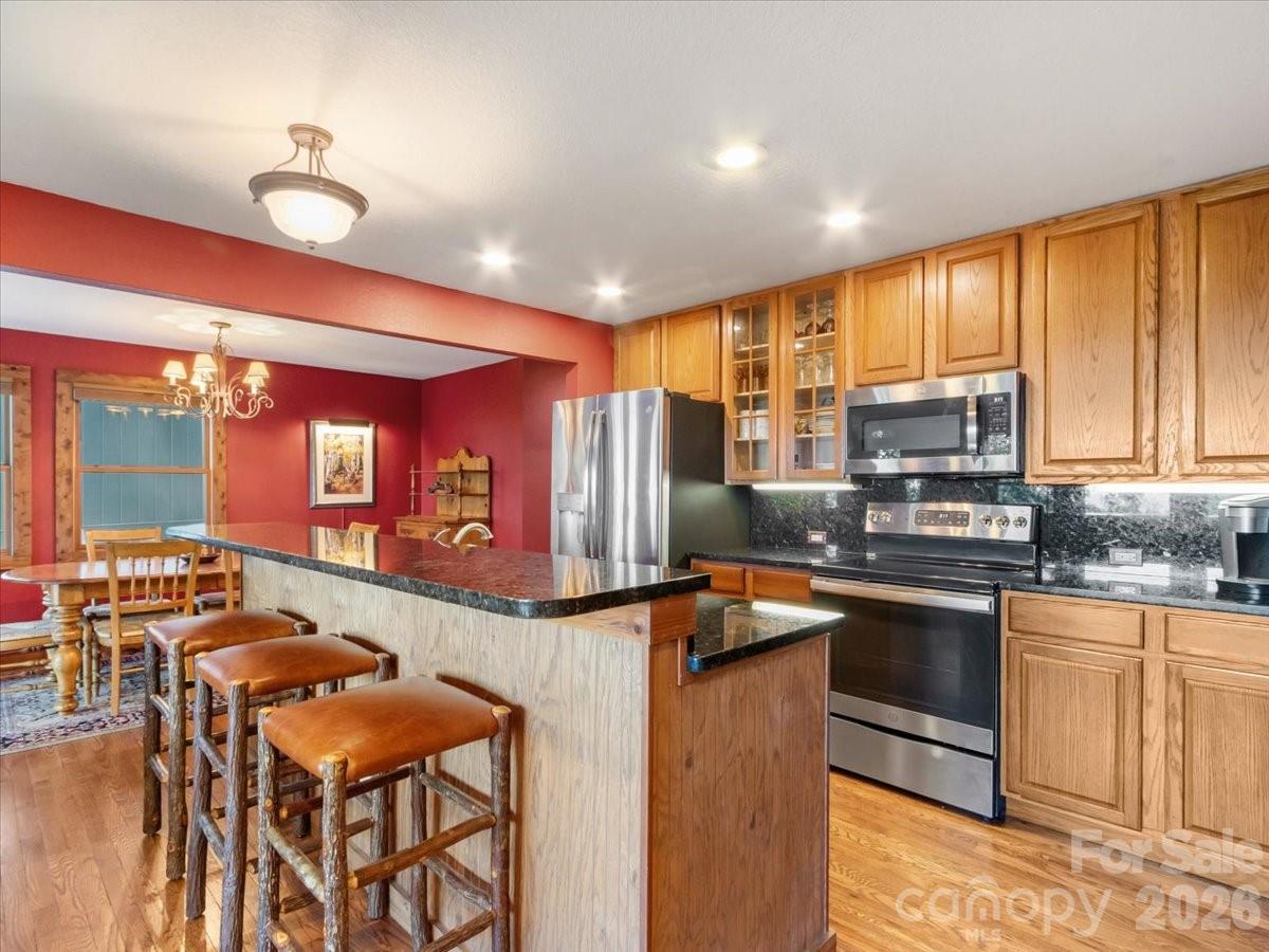 121 Ivy Ridge Road thumbnail image 11