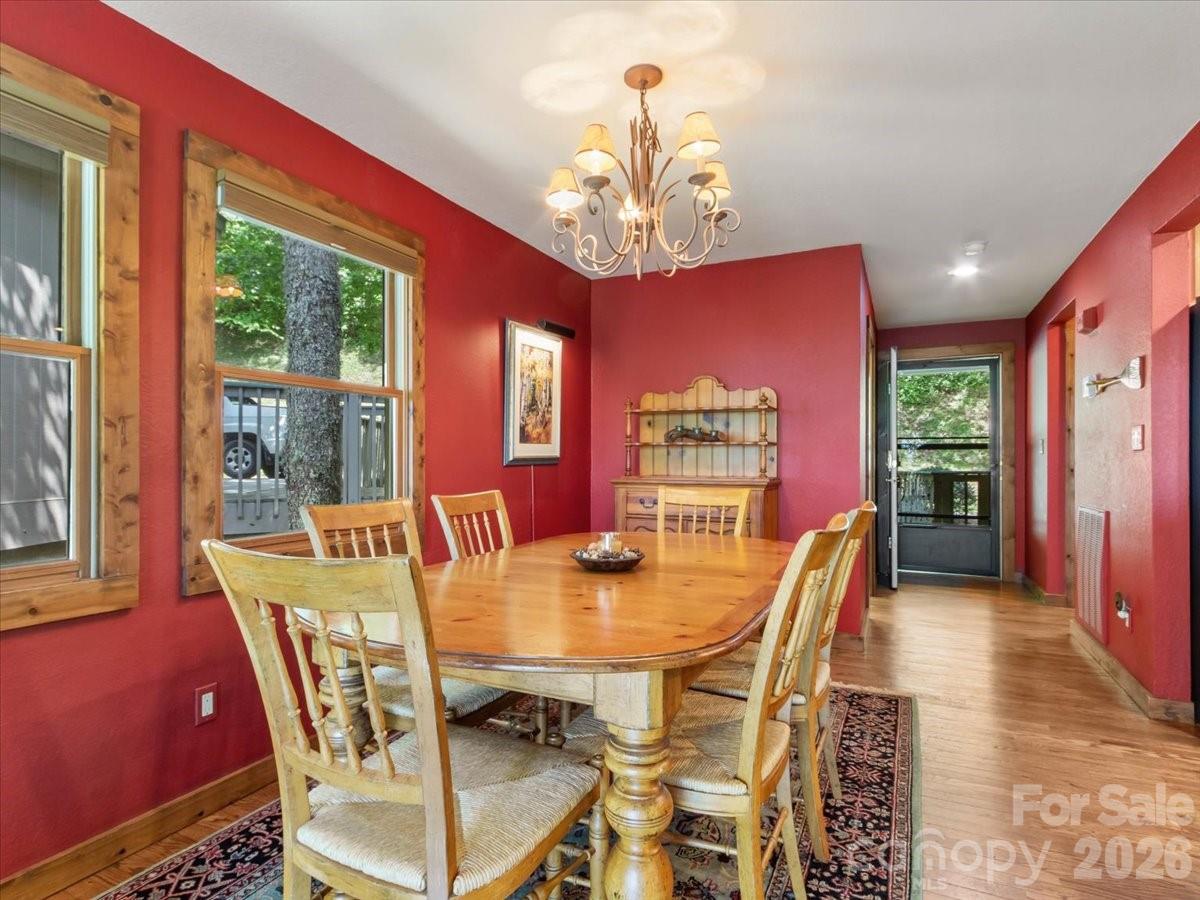 121 Ivy Ridge Road thumbnail image 14