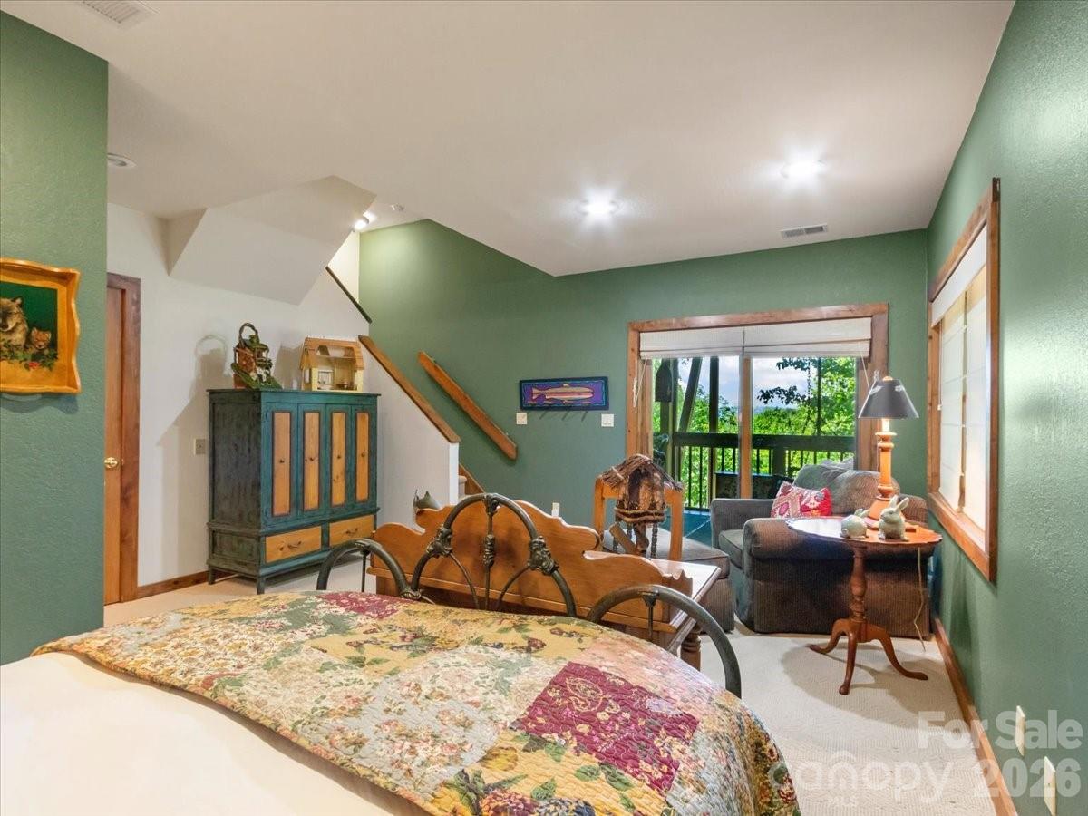 121 Ivy Ridge Road thumbnail image 35