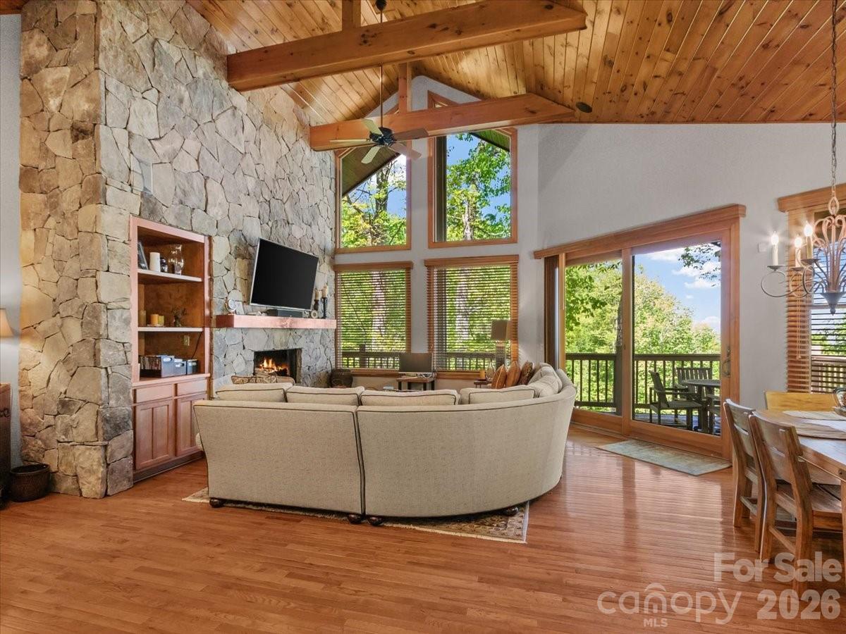 15 Ivy Point Lane thumbnail image 3
