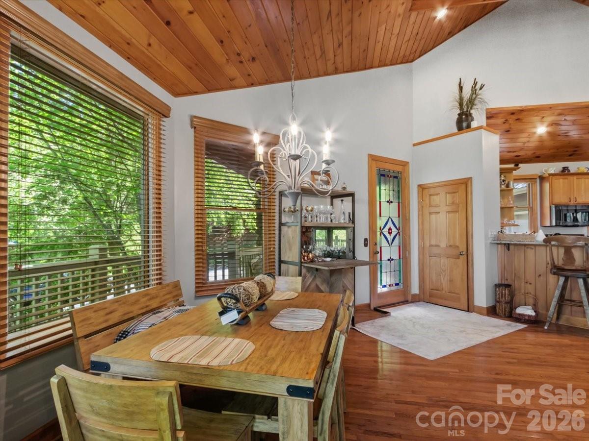 15 Ivy Point Lane thumbnail image 7