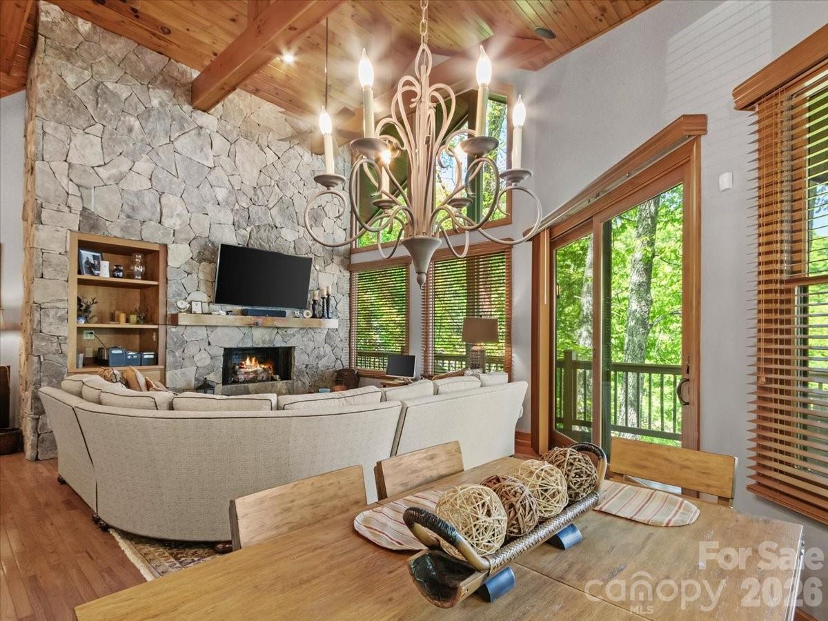 15 Ivy Point Lane thumbnail image 9