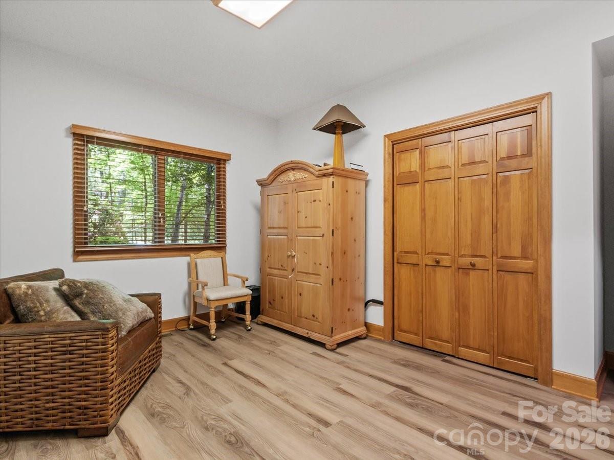 15 Ivy Point Lane thumbnail image 32