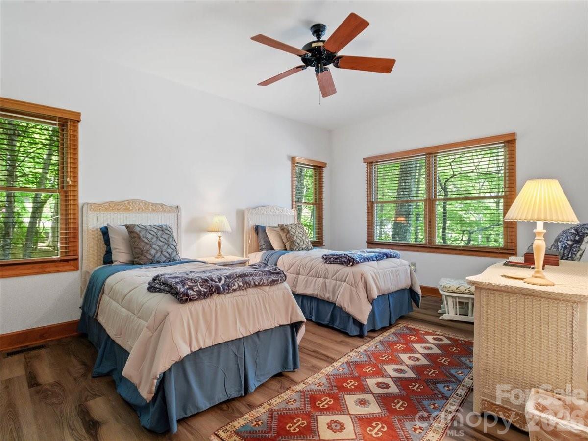 15 Ivy Point Lane thumbnail image 33